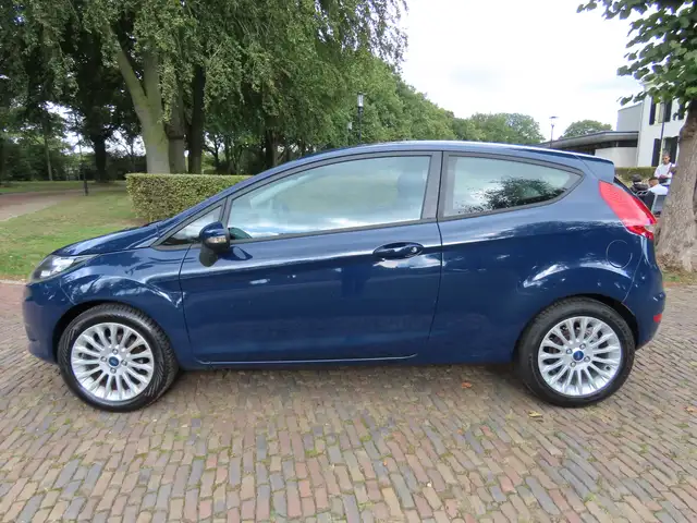 Ford Fiesta view 2