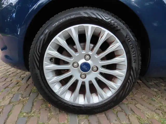 Ford Fiesta view 17