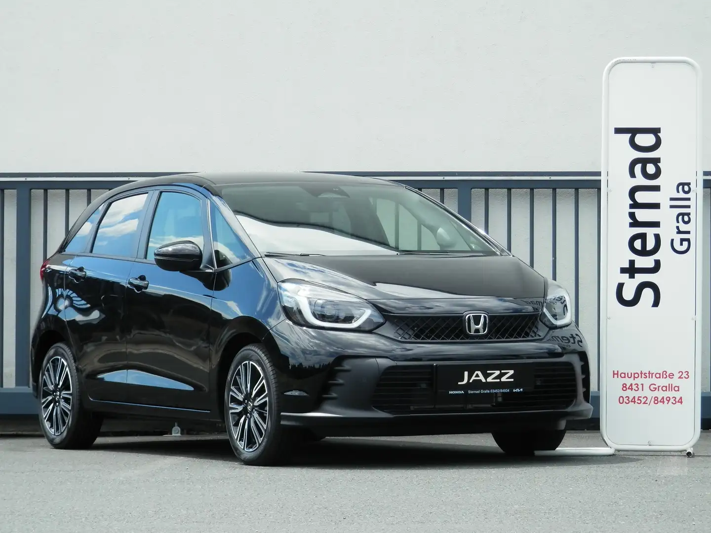 Honda Jazz 1,5 i-MMD Hybrid Advance Aut. Schwarz - 1