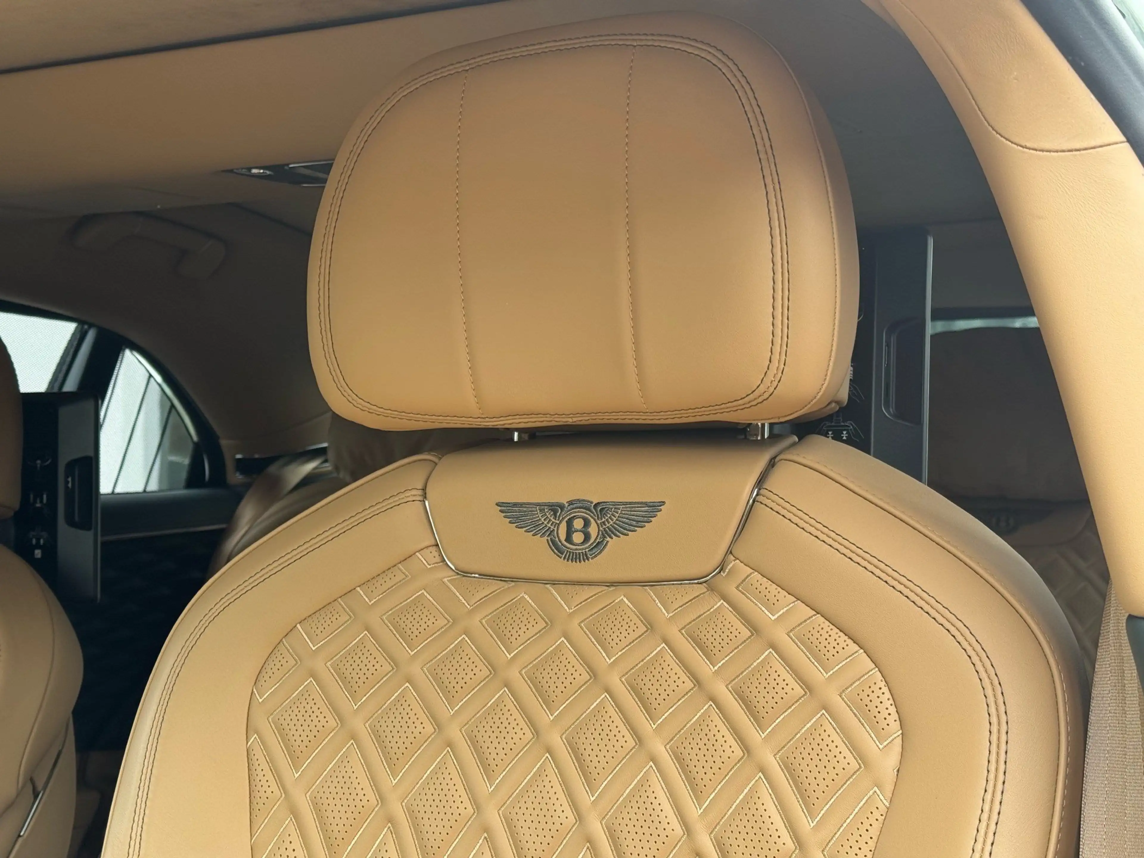 Bentley Flying Spur Mulliner W12 *NAIM*RSE*Standhzg* — photo 13
