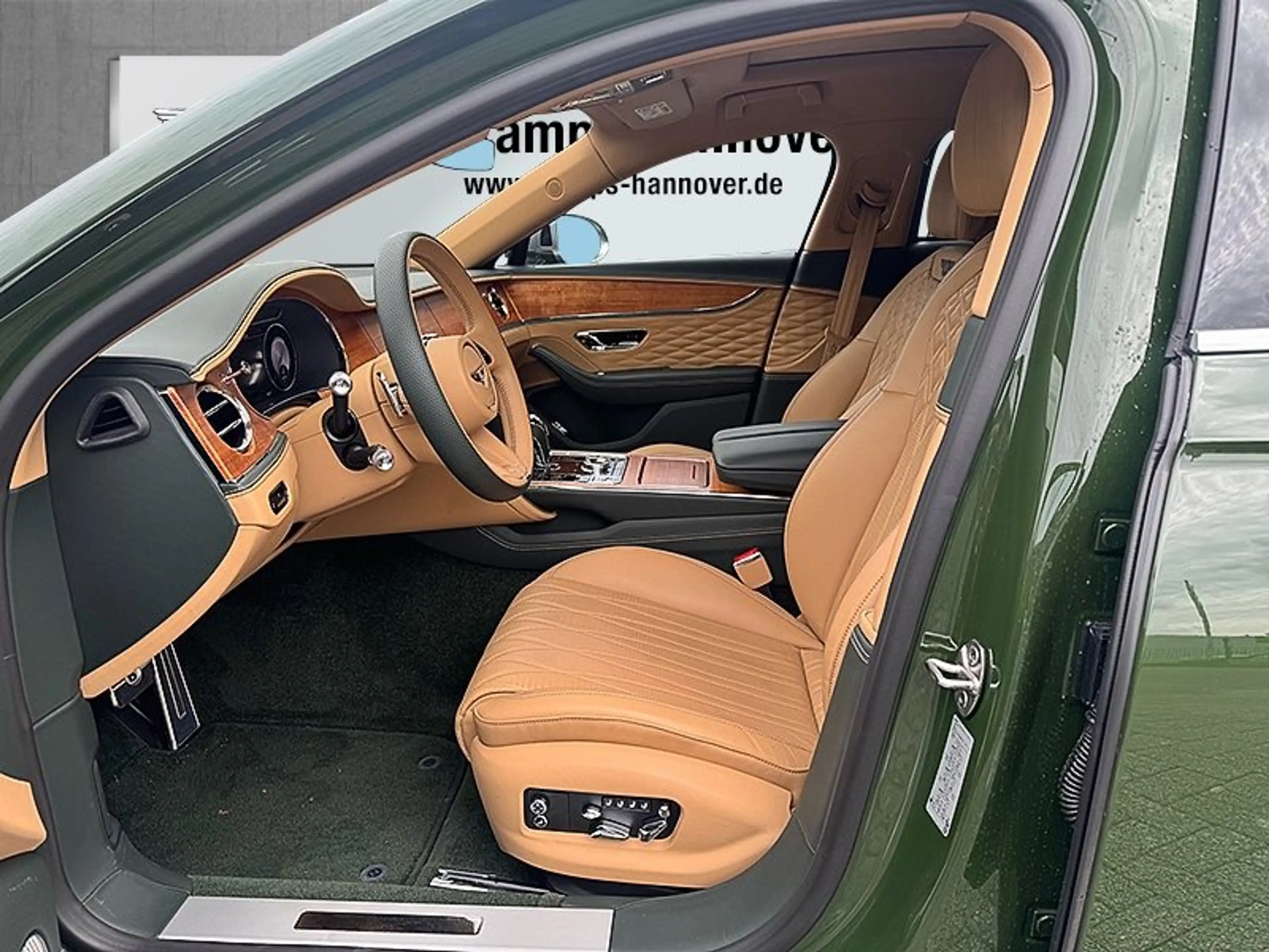 Bentley Flying Spur Mulliner W12 *NAIM*RSE*Standhzg* — photo 11