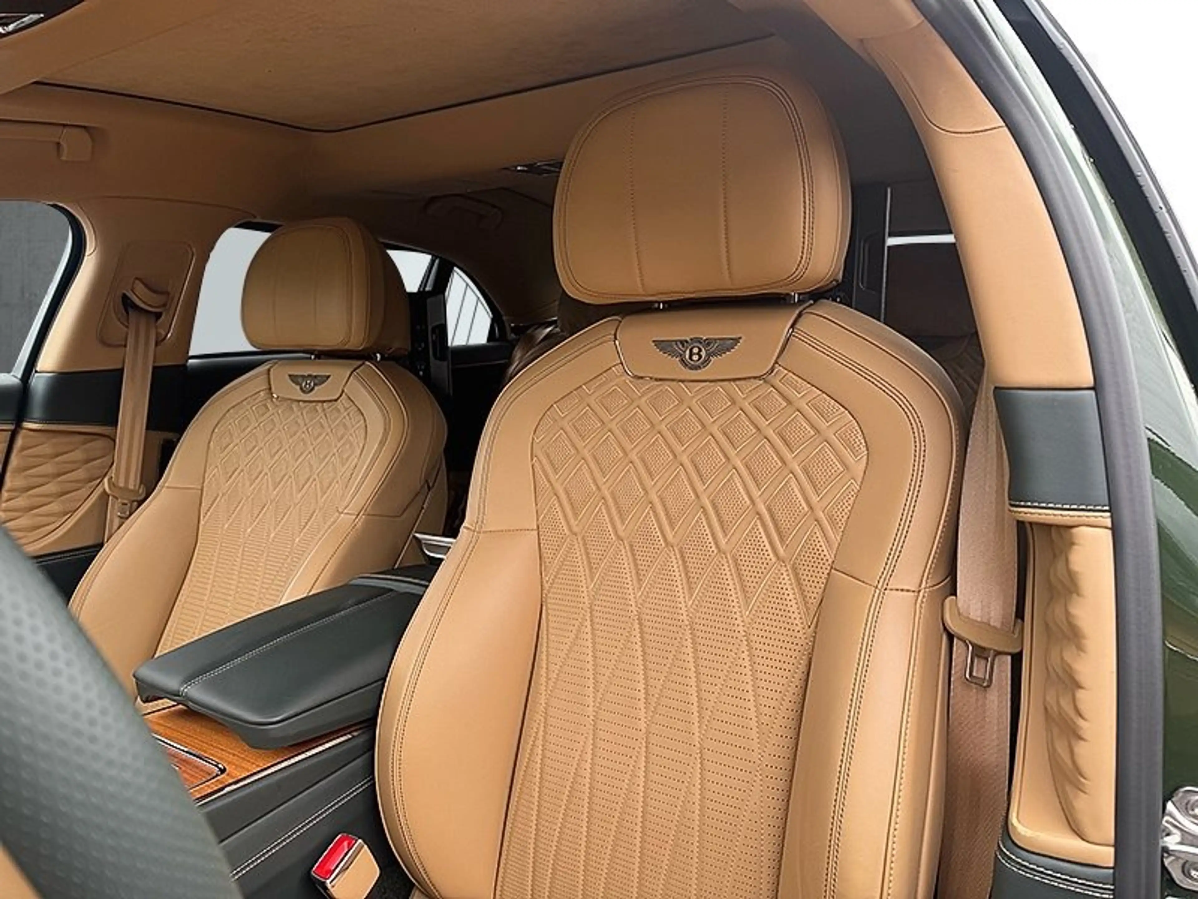 Bentley Flying Spur Mulliner W12 *NAIM*RSE*Standhzg* — photo 12