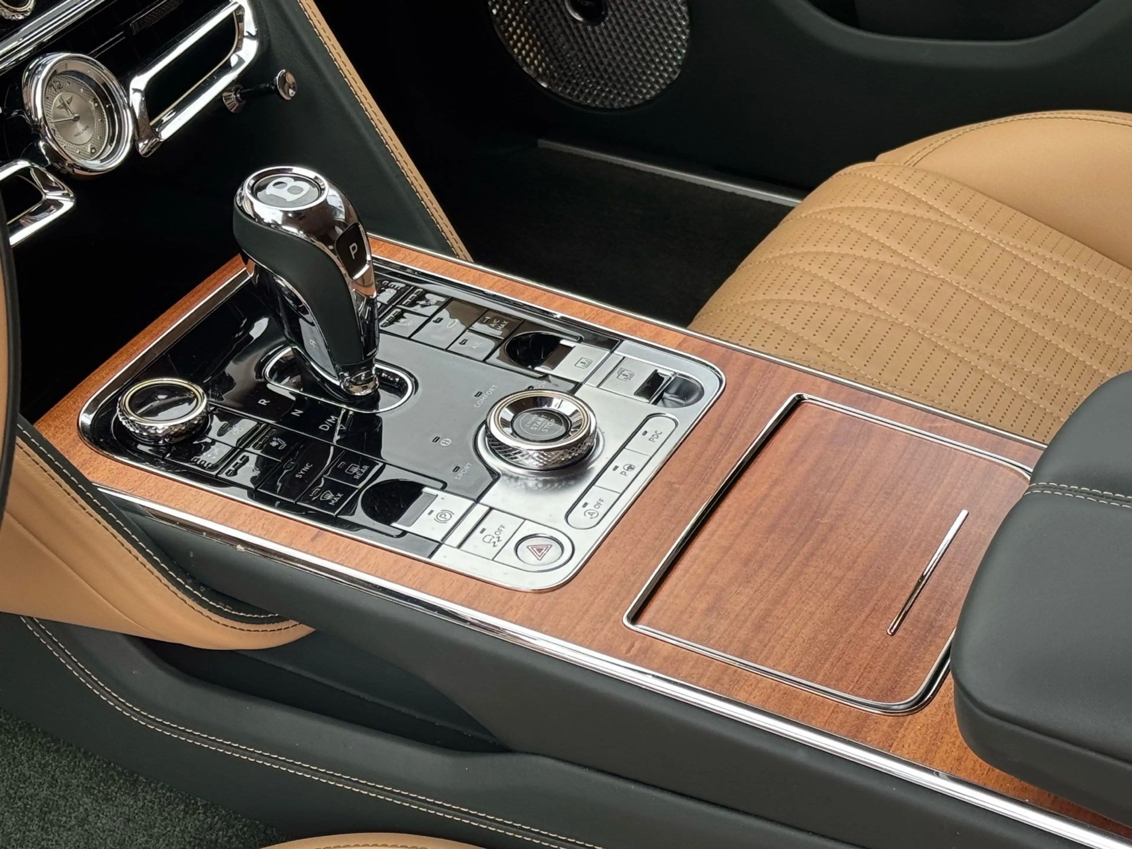 Bentley Flying Spur Mulliner W12 *NAIM*RSE*Standhzg* — photo 14