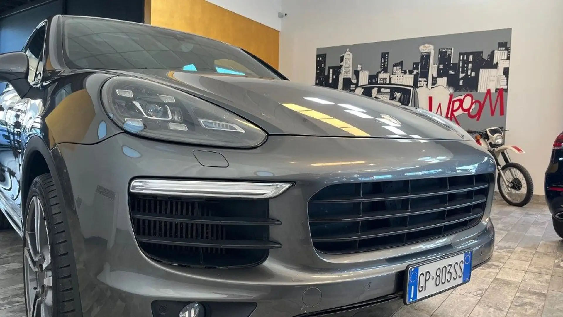 Porsche Cayenne 3.0 Diesel Platinum Edition - PERFETTO Marrón - 2