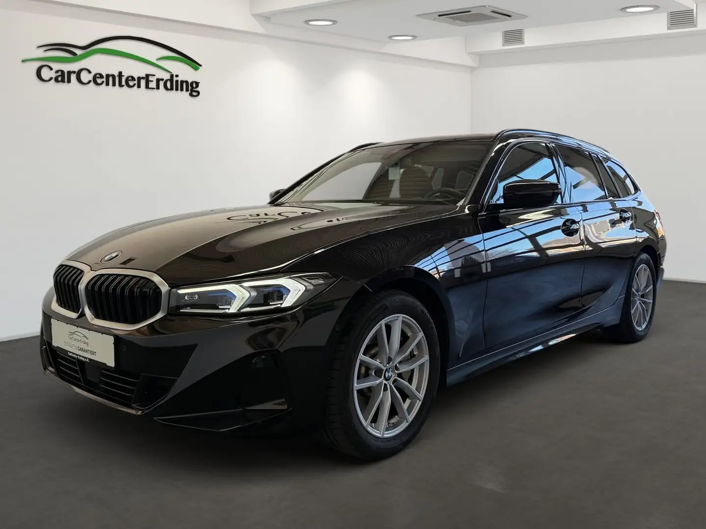 BMW 330 dTouring*A.LED*Navi*ACC*Pano*Kamera*Leder*DAB Noir - 1