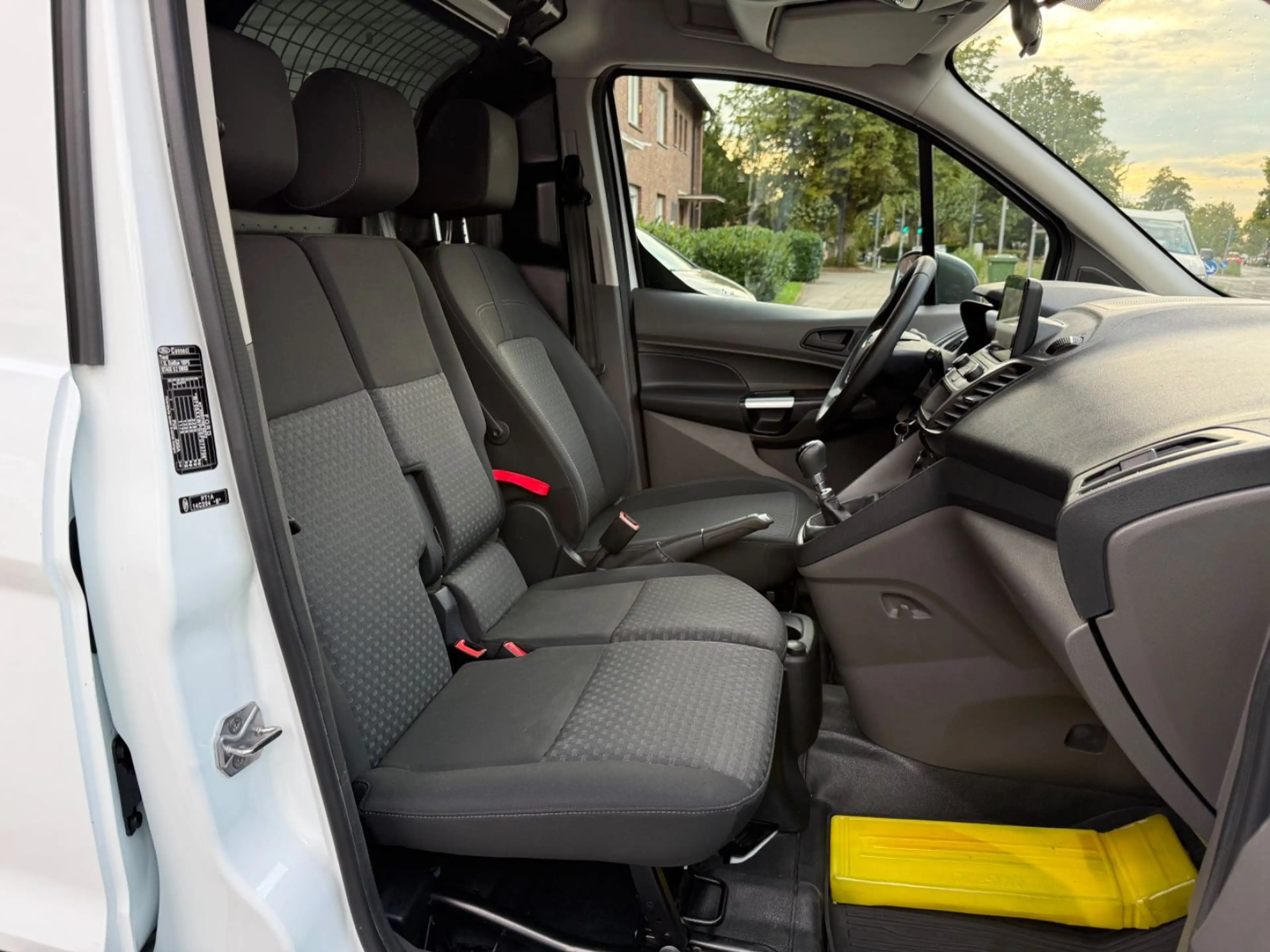 Ford Transit Connect Lang L2 *Navi*SHZ*3-Sitze*Kamera — photo 24