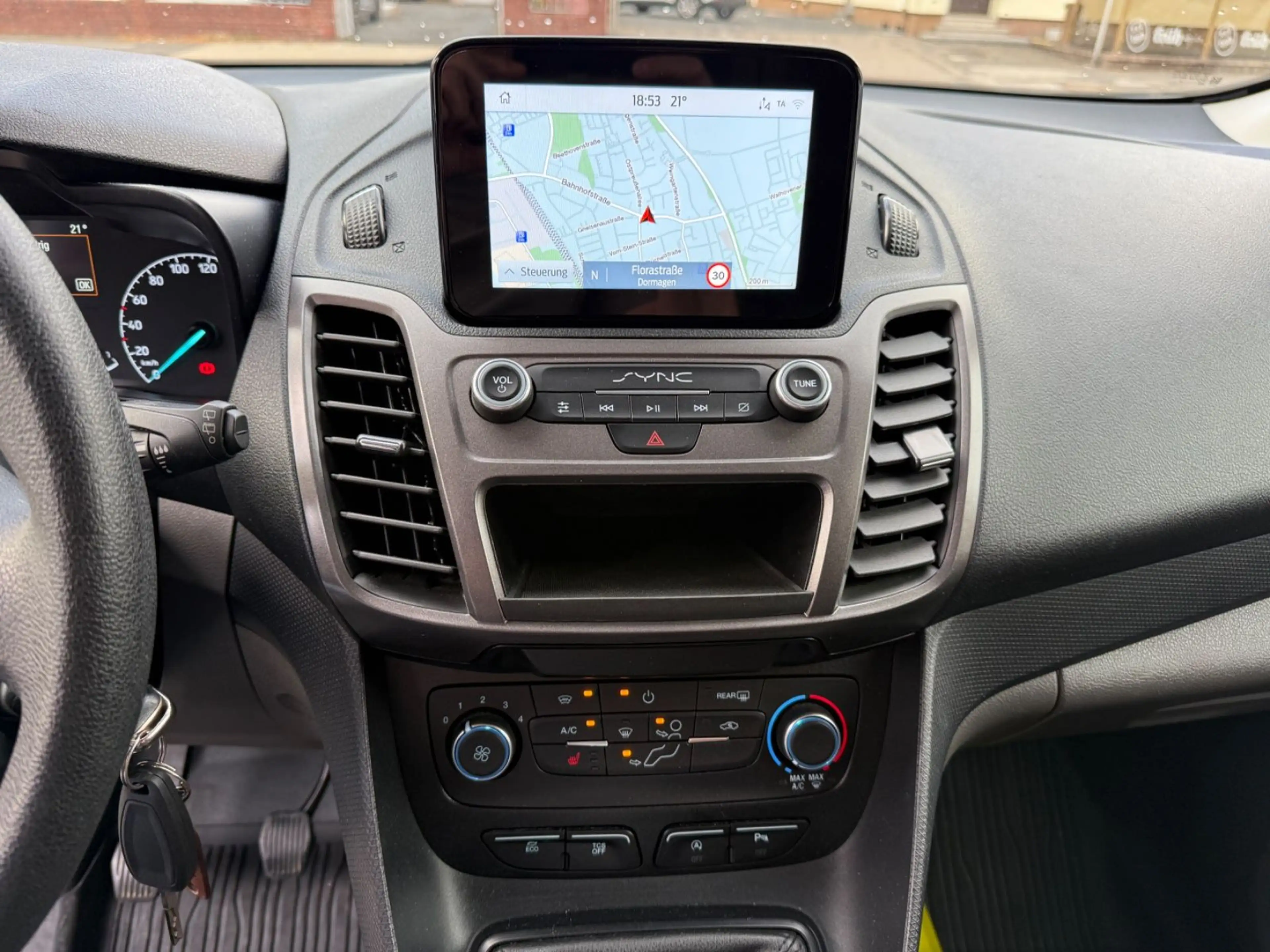 Ford Transit Connect Lang L2 *Navi*SHZ*3-Sitze*Kamera — photo 12