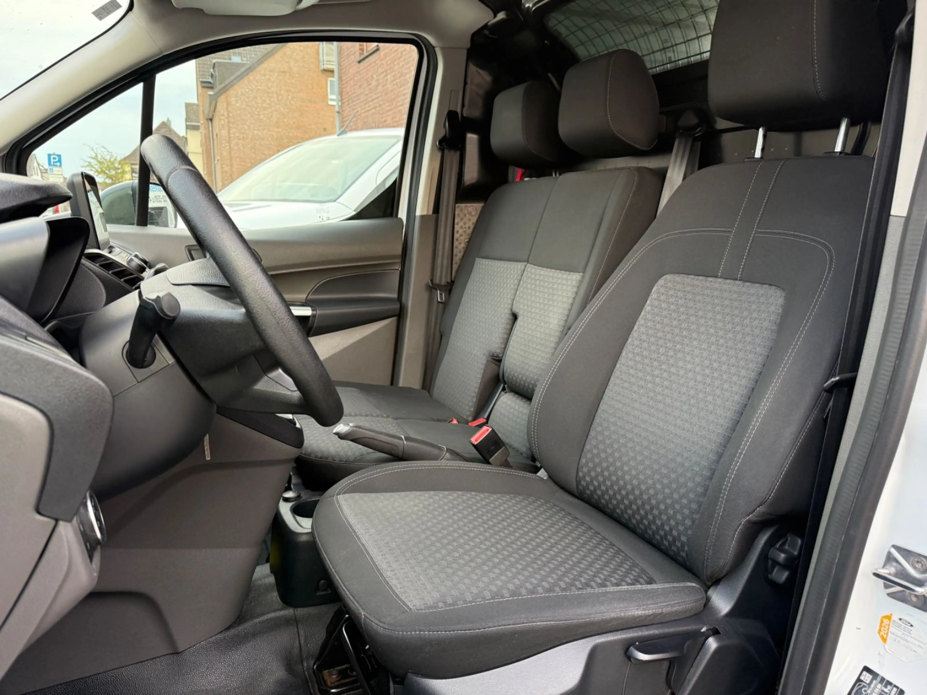 Ford Transit Connect Lang L2 *Navi*SHZ*3-Sitze*Kamera — photo 10