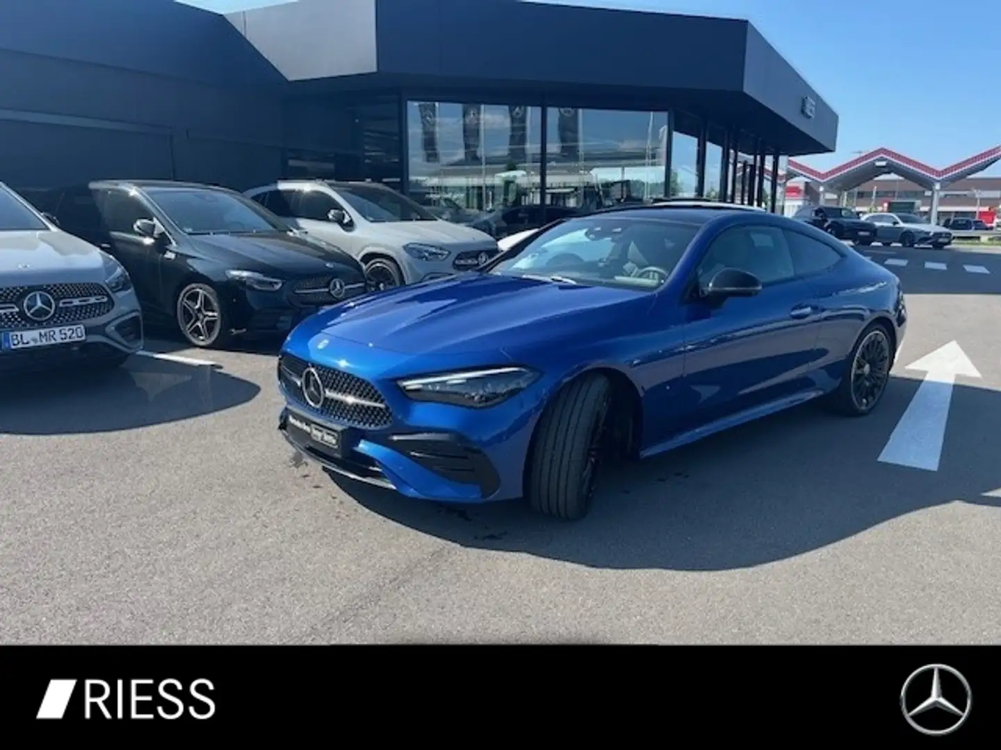 Mercedes-Benz CLE 450 4M Cp AMG Sport Night Distr Pano 360 20" Bleu - 1