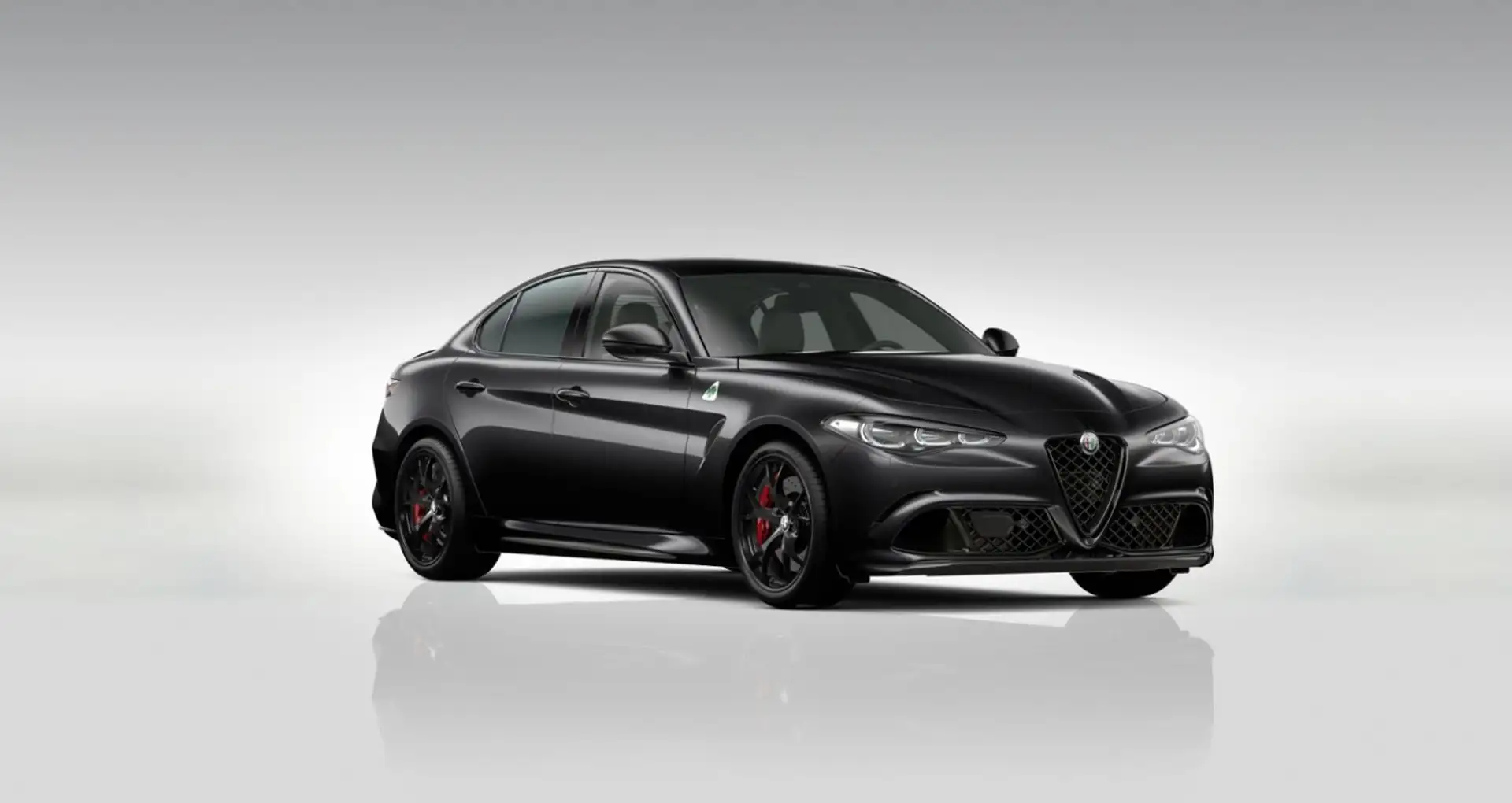 Alfa Romeo Giulia Quadrifoglio AKRAPOVIČ®*19"*TECH-PAK* Schwarz - 1