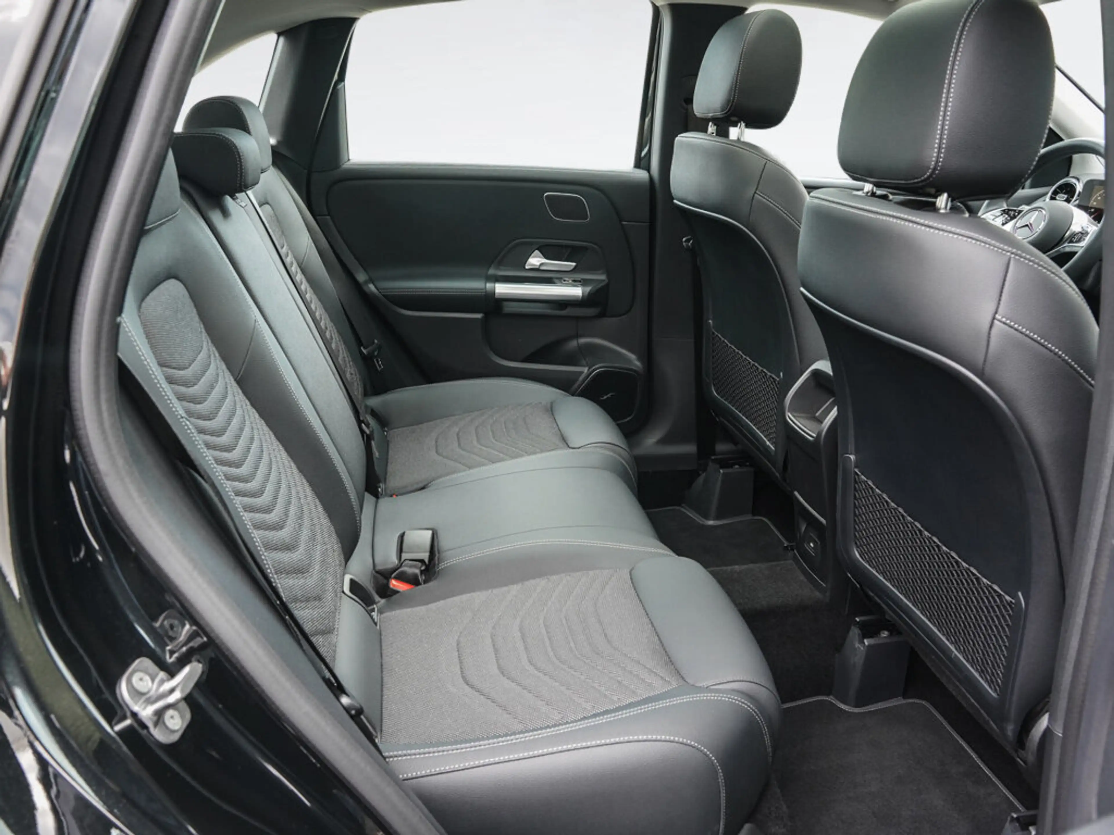 Mercedes-Benz B 250 B 250 e PROGRESSIVE PANO BURMESTER AHK MEMORY  LED — photo 6