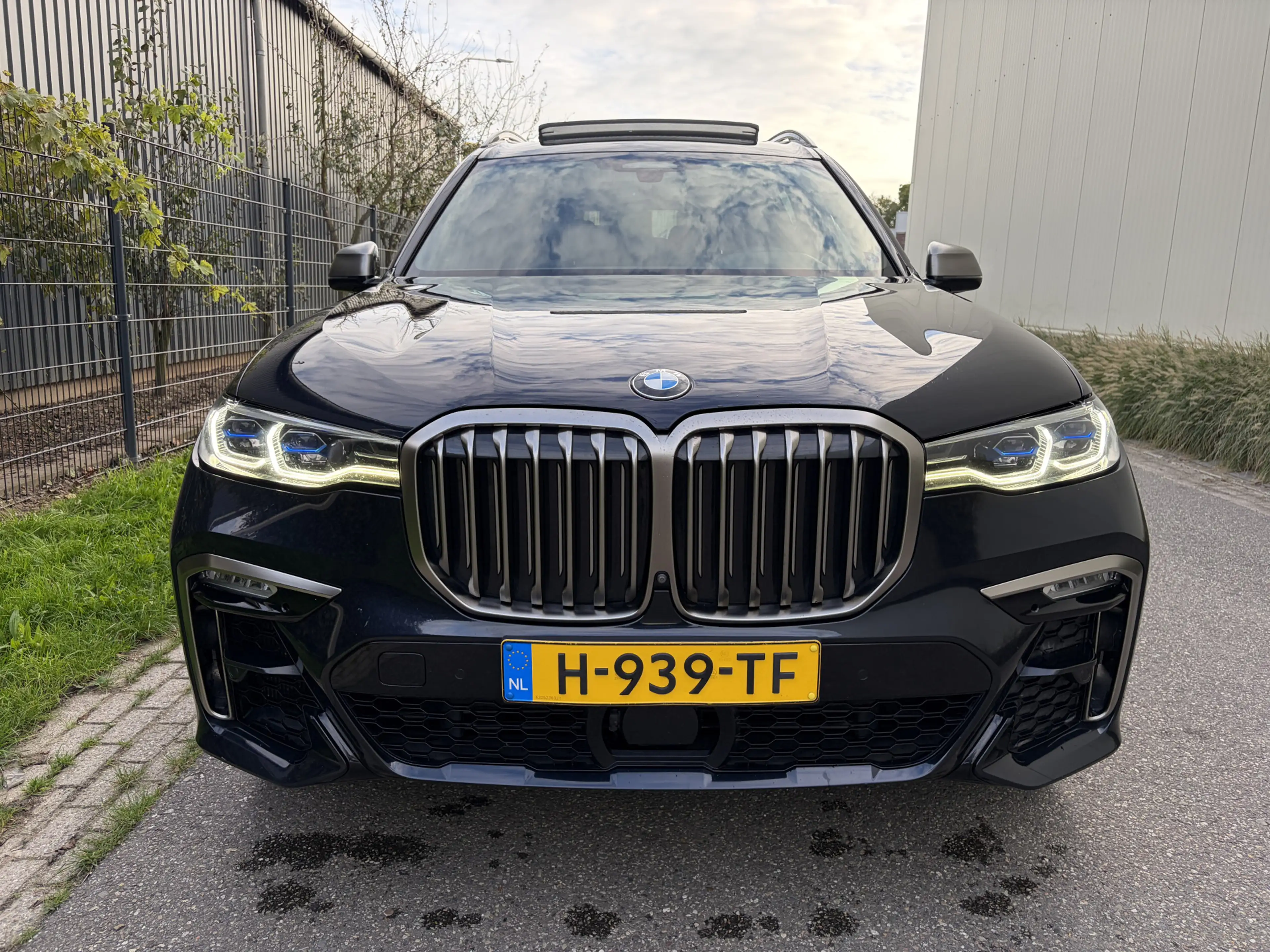 BMW X7 M50d High Executive / AUTOMAAT / SKYLOUNGE / 7PERS — photo 31
