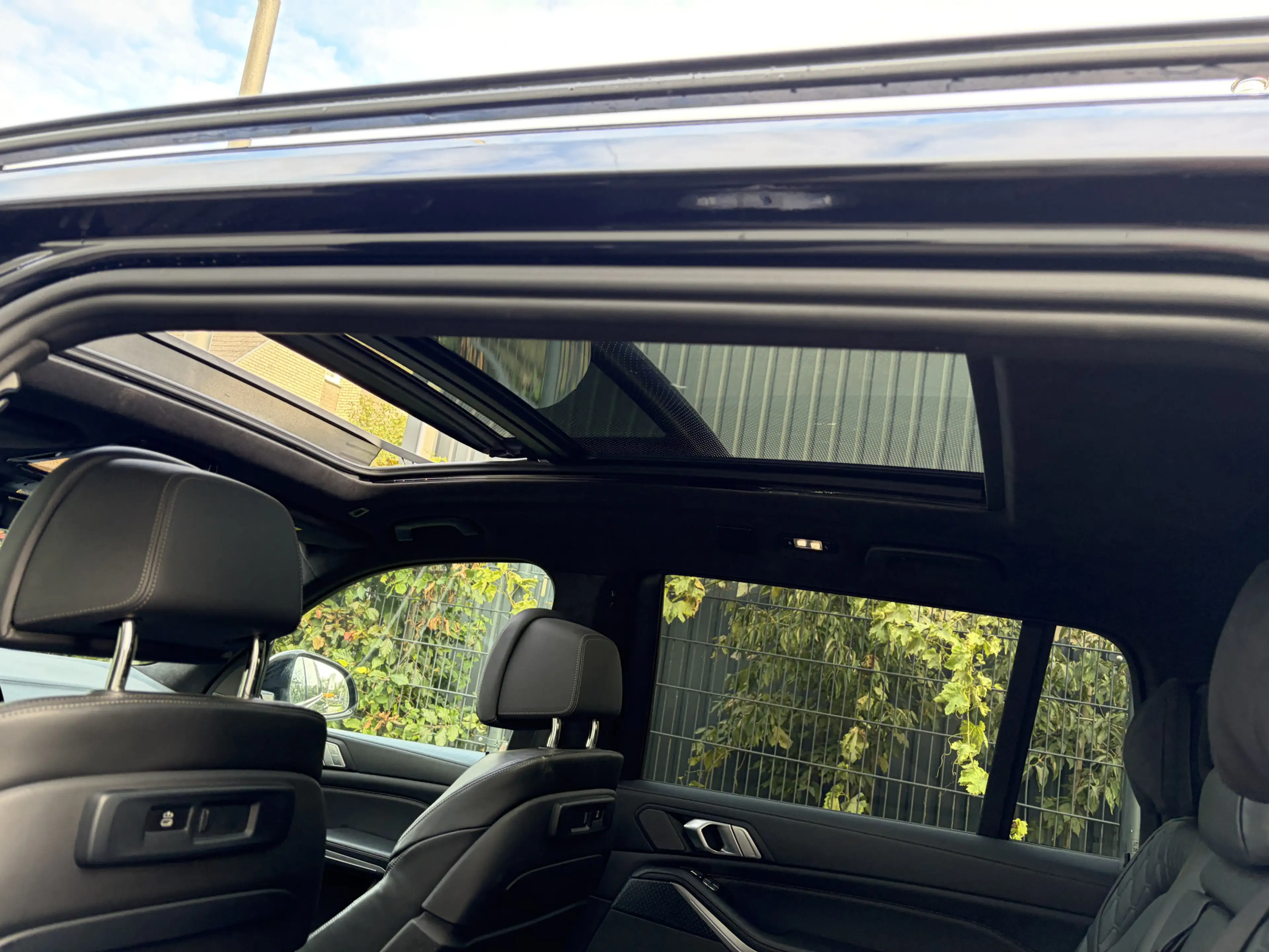 BMW X7 M50d High Executive / AUTOMAAT / SKYLOUNGE / 7PERS — photo 4