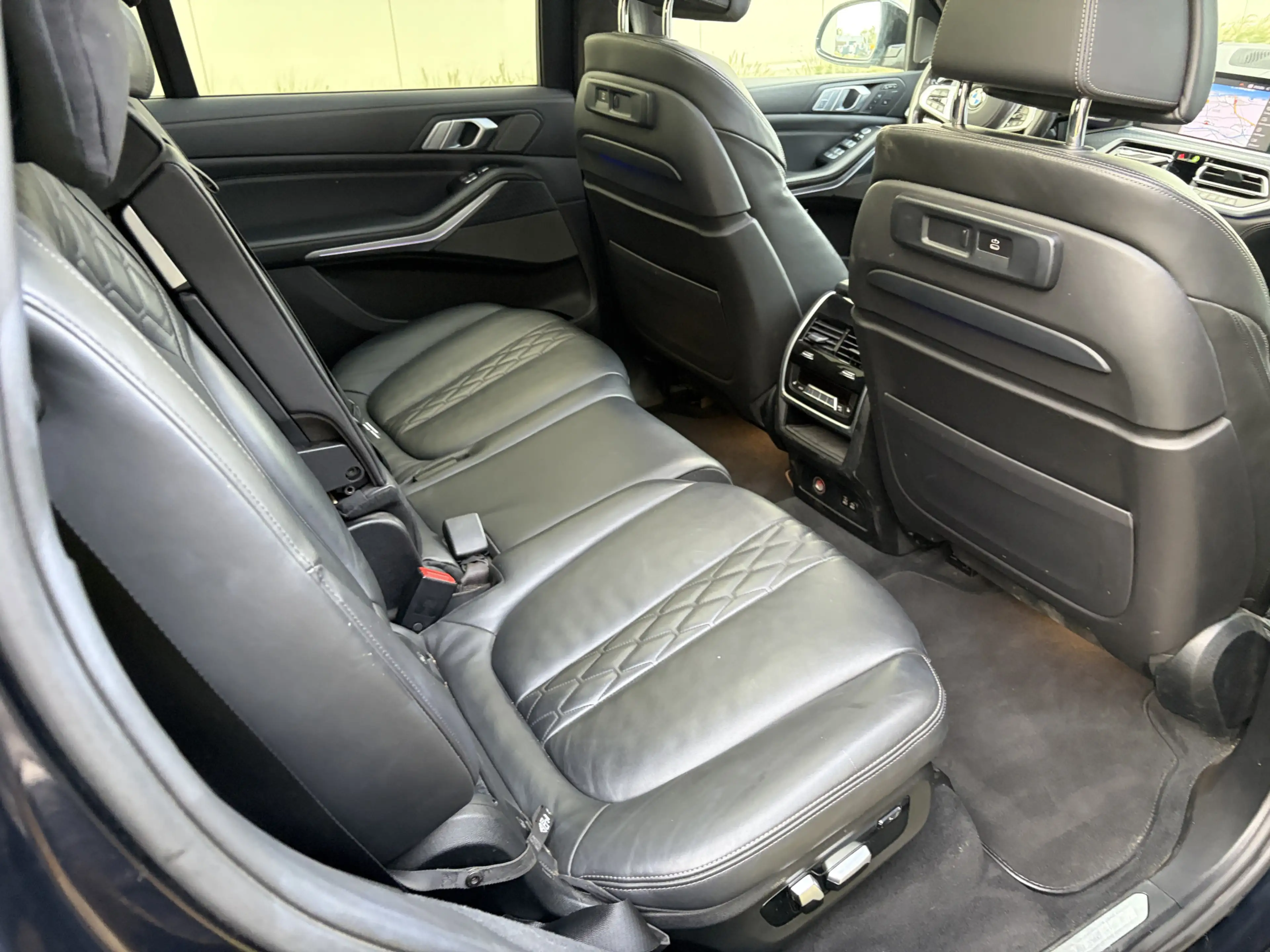 BMW X7 M50d High Executive / AUTOMAAT / SKYLOUNGE / 7PERS — photo 27