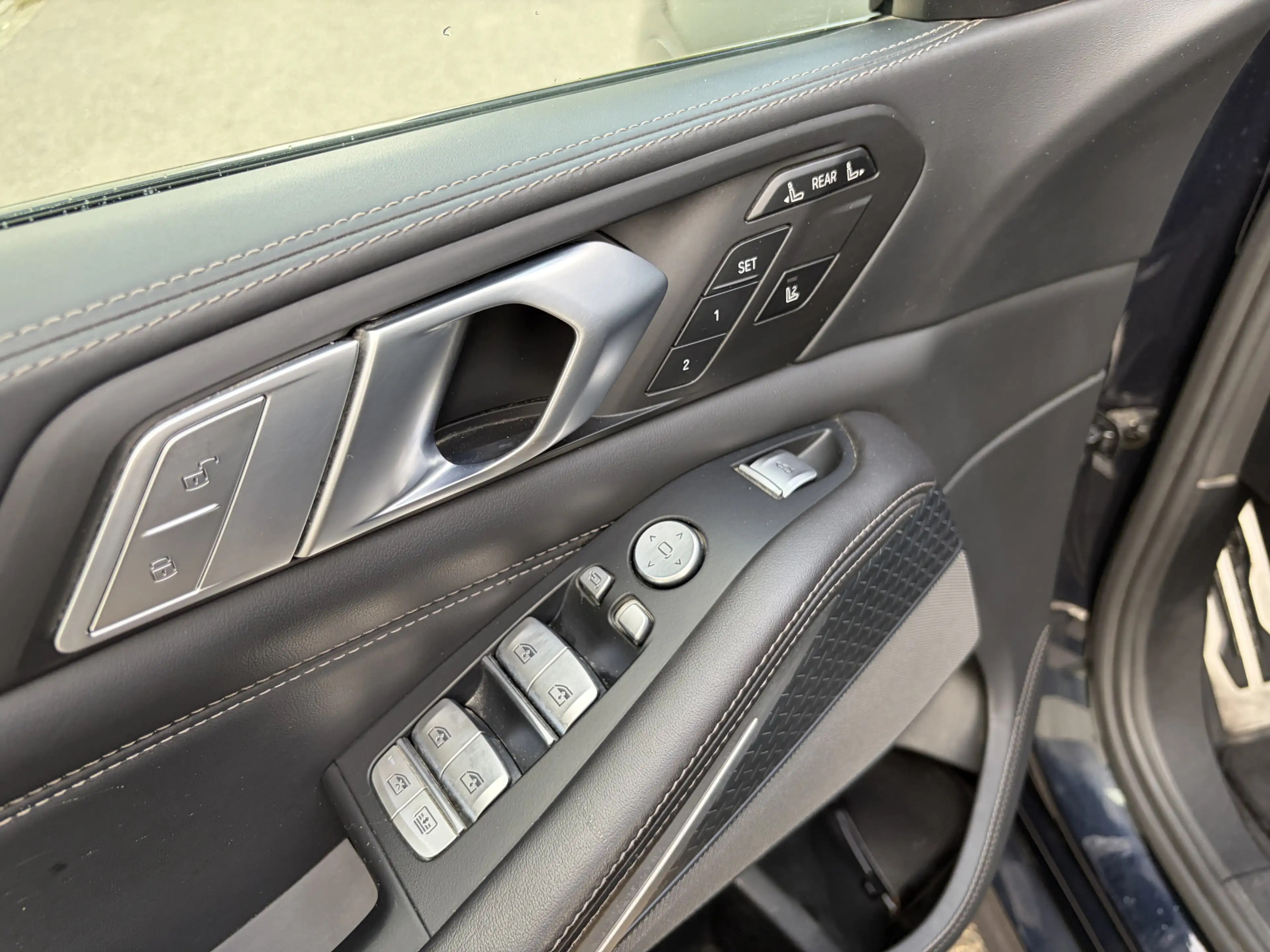 BMW X7 M50d High Executive / AUTOMAAT / SKYLOUNGE / 7PERS — photo 10
