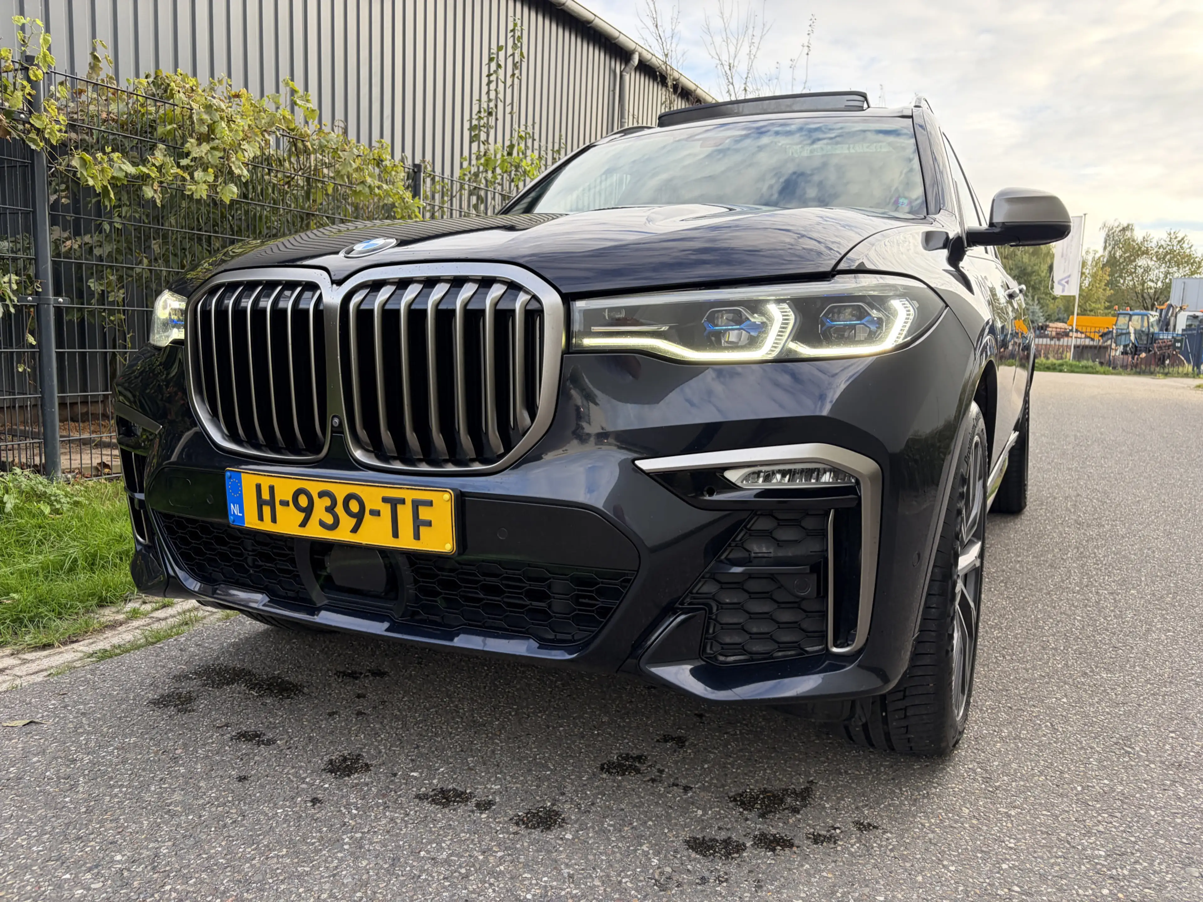 BMW X7 M50d High Executive / AUTOMAAT / SKYLOUNGE / 7PERS — photo 32