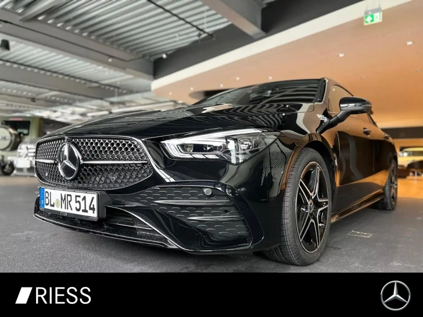 Mercedes-Benz CLA 220 4M AMG+AHK+PANO+ - 1
