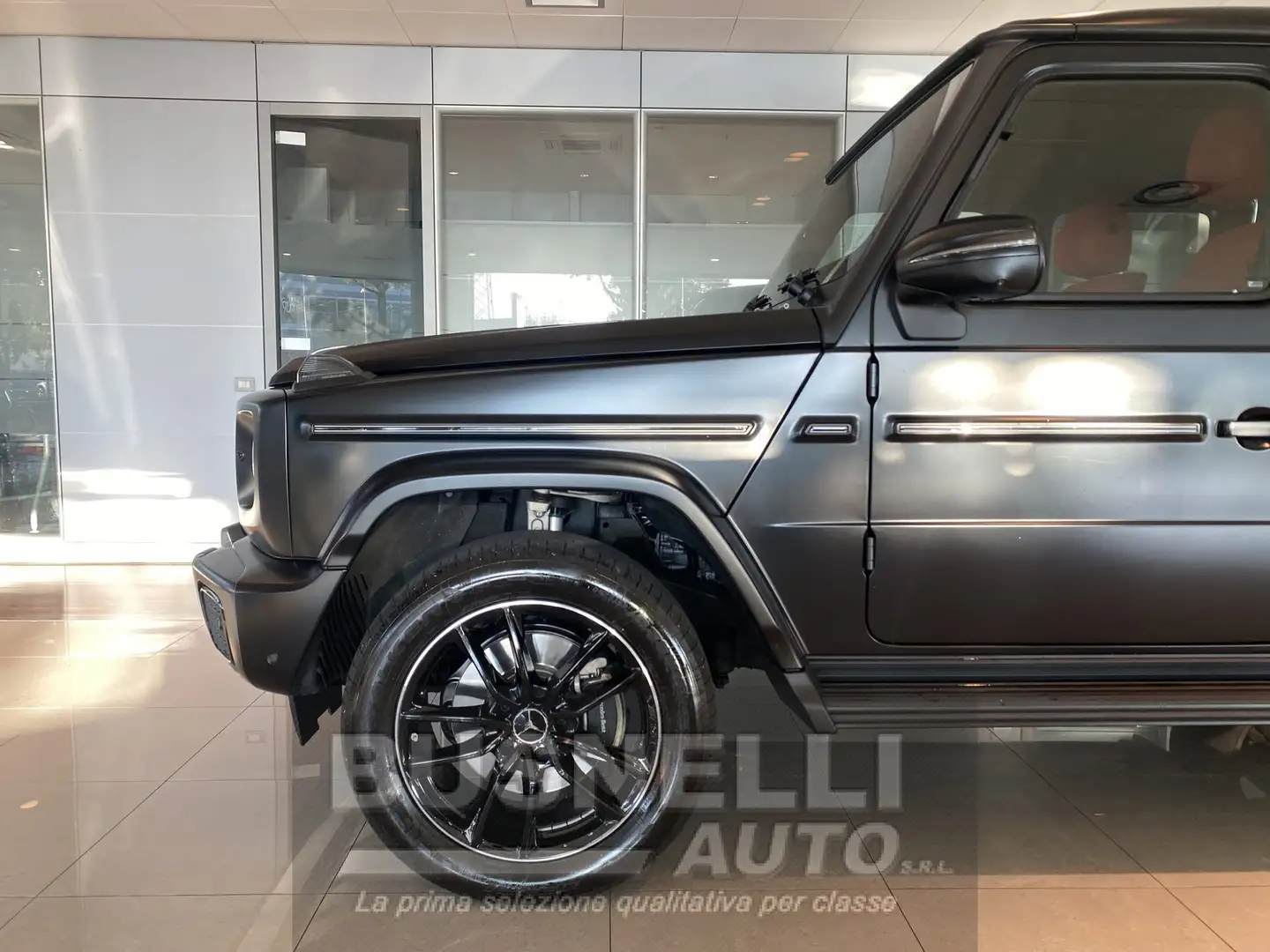 Mercedes-Benz G 450 D MHEV AMG LINE 387CV Nero - 2