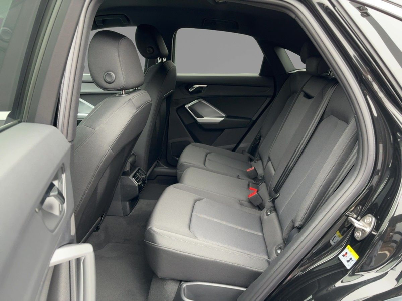 Audi Q3 35 TFSI 110(150) kW(PS ) S tronic — photo 9