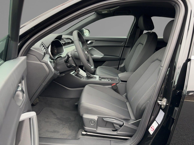 Audi Q3 35 TFSI 110(150) kW(PS ) S tronic — photo 8