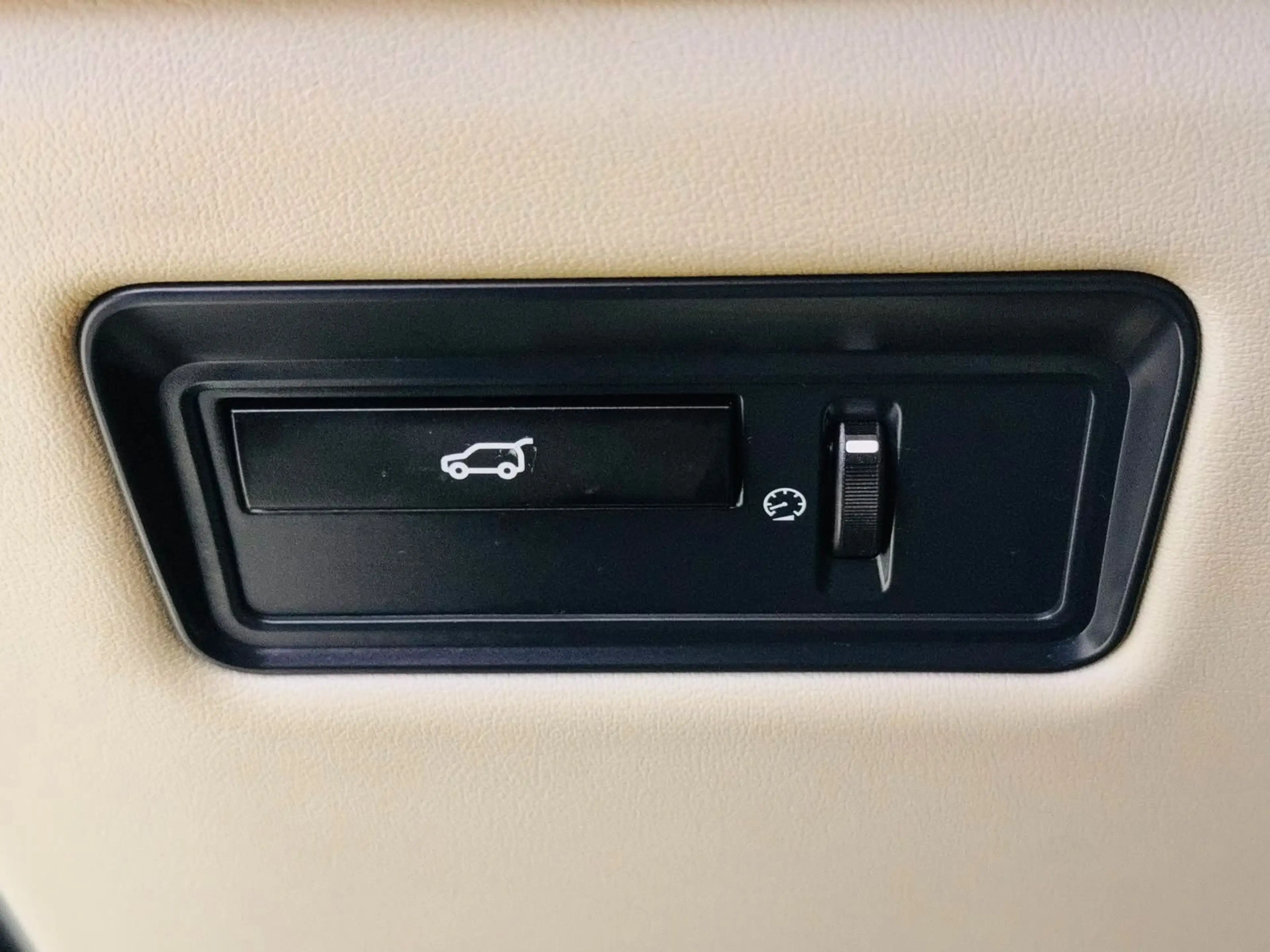 Land Rover Range Rover Jaguar 4.4 V8 — photo 9