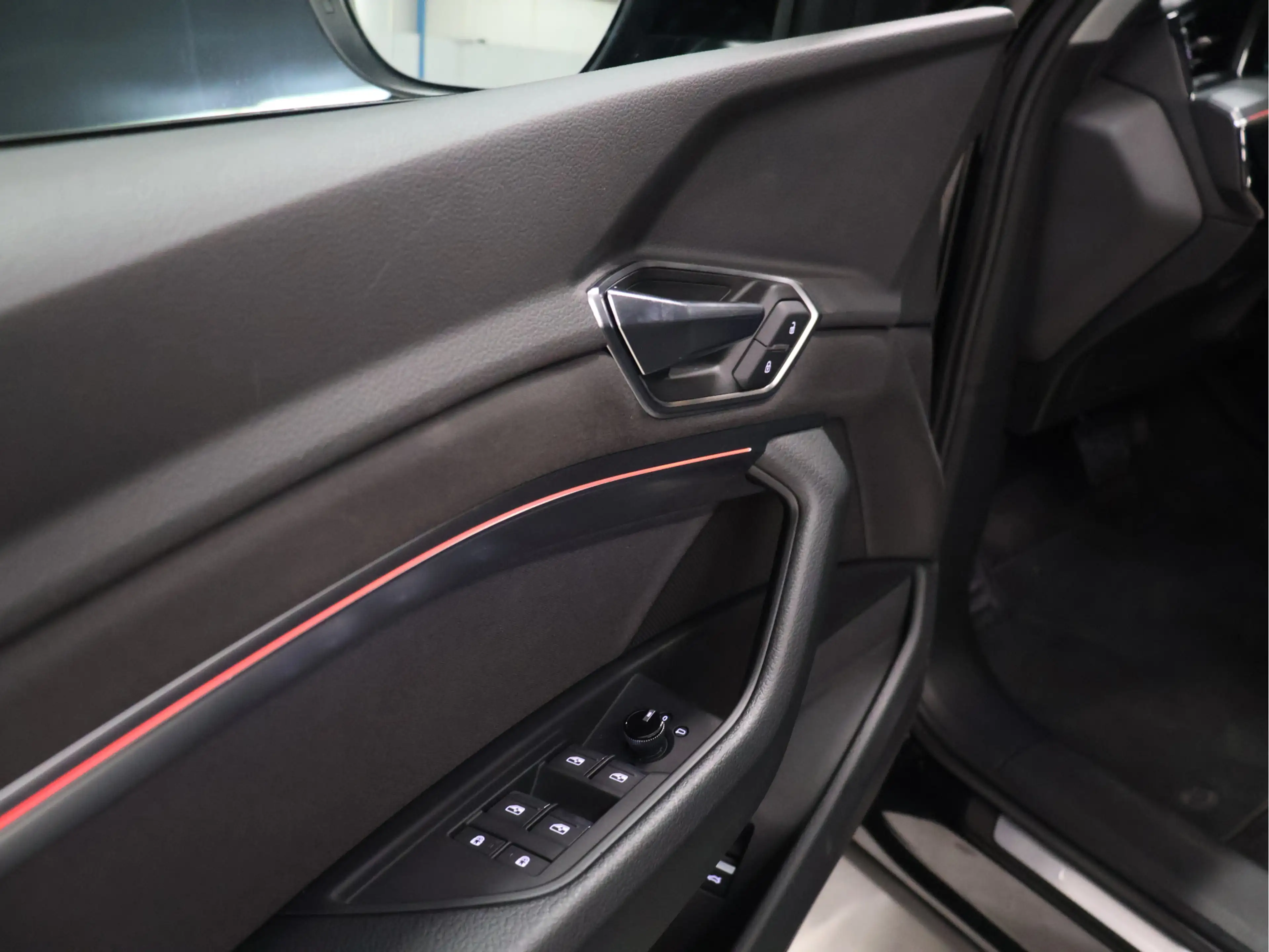 Audi e-tron 55 quattro edition 95 kWh [SCHUIFKANTELDAK, APPLE — photo 10