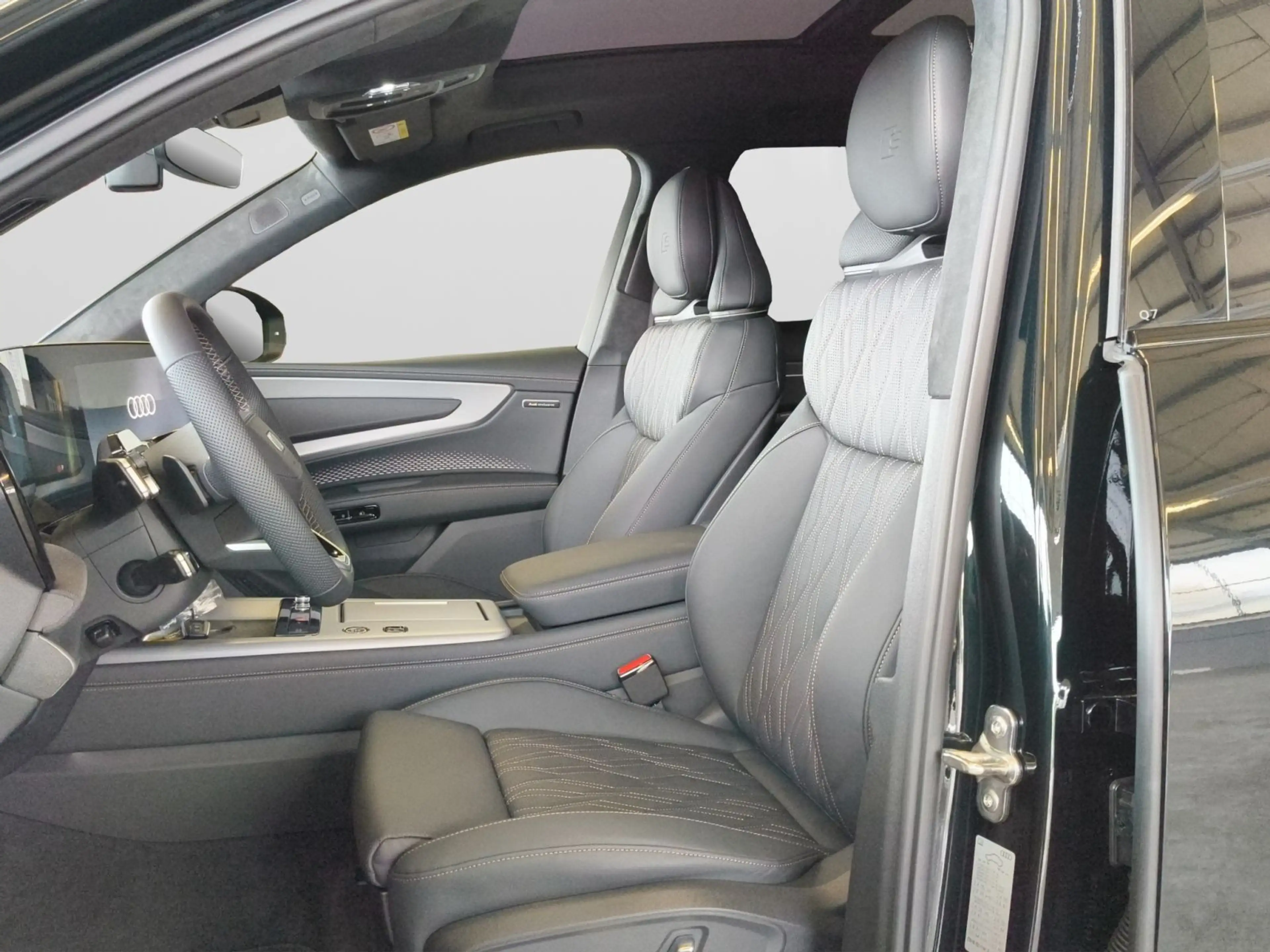 Audi Q7 Audi Q7 SUV TDI quattro tiptronic 7-SITZER MA — photo 9