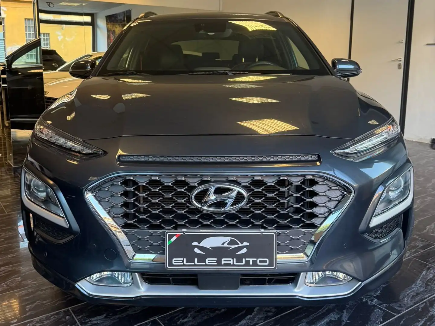 Hyundai KONA Kona I 2017 1.0 t-gdi Style 2wd 120cv Grigio - 2