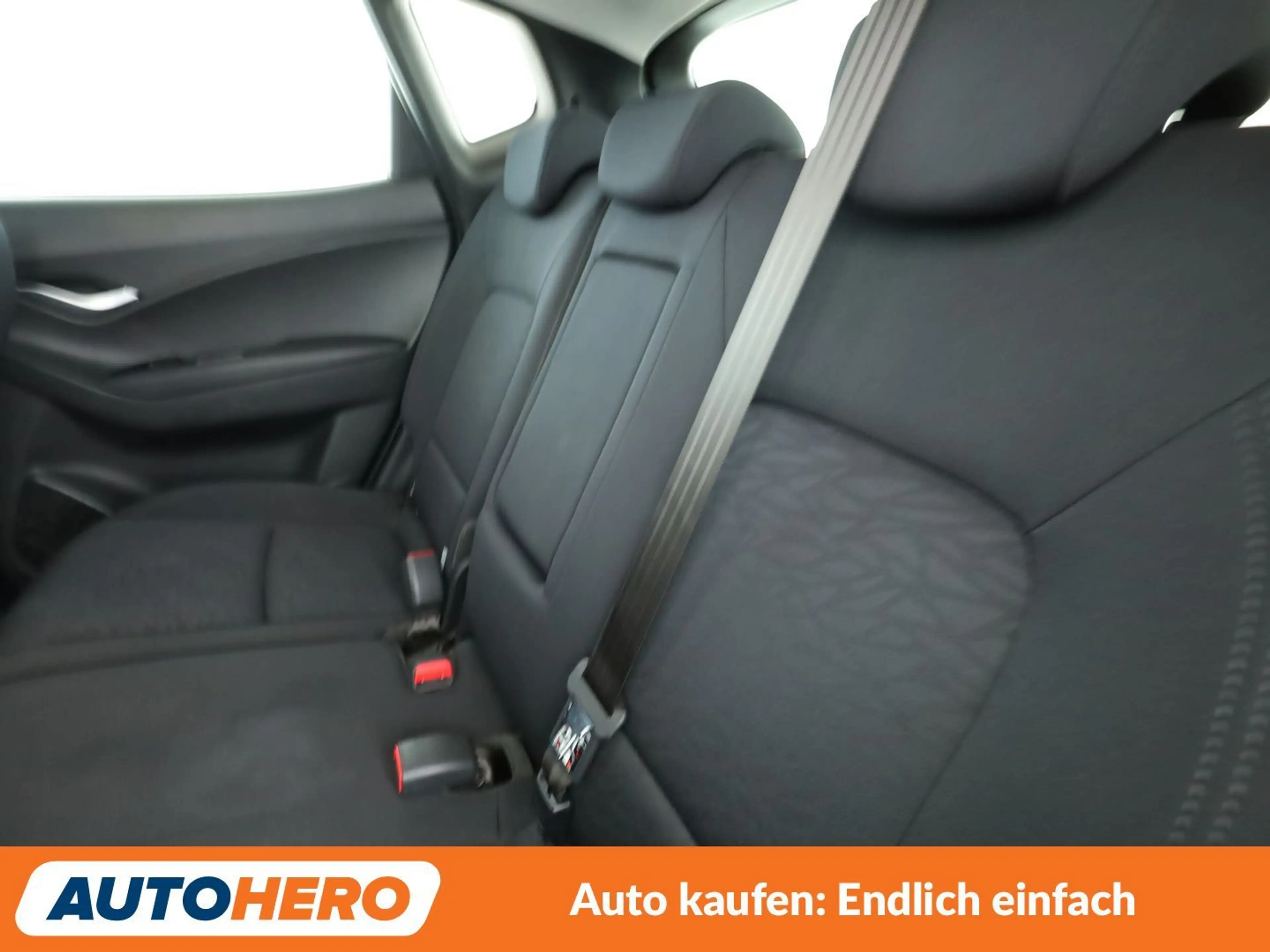 Hyundai iX20 1.6 Comfort Aut.*TEMPO*PDC*SHZ*LIM*AHK* — photo 14