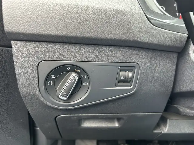 Volkswagen Tiguan view 13
