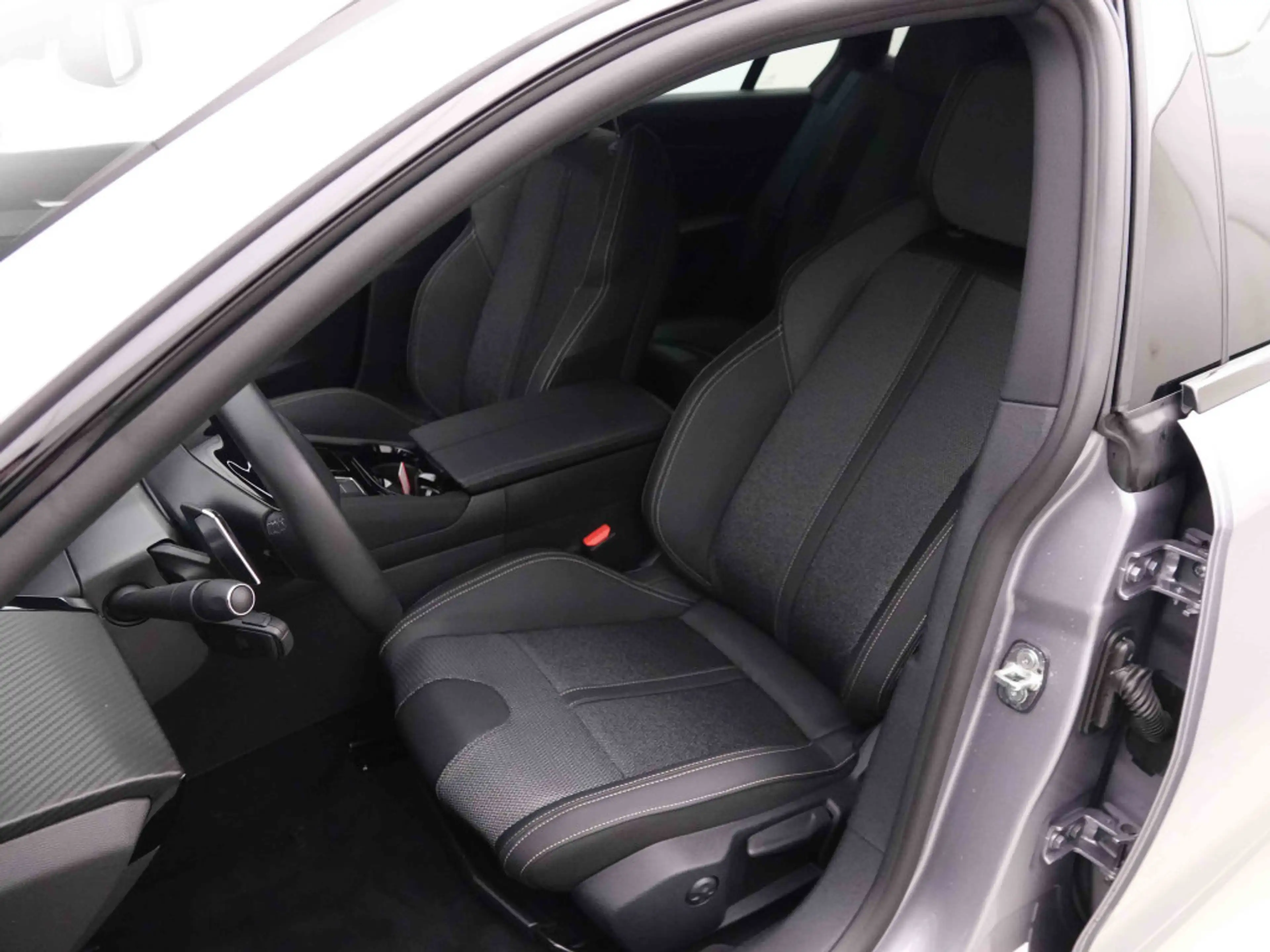 Peugeot 508 SW Allure PHEV 225 EAT8 | GPS | Alu18 | Visiopark — photo 8