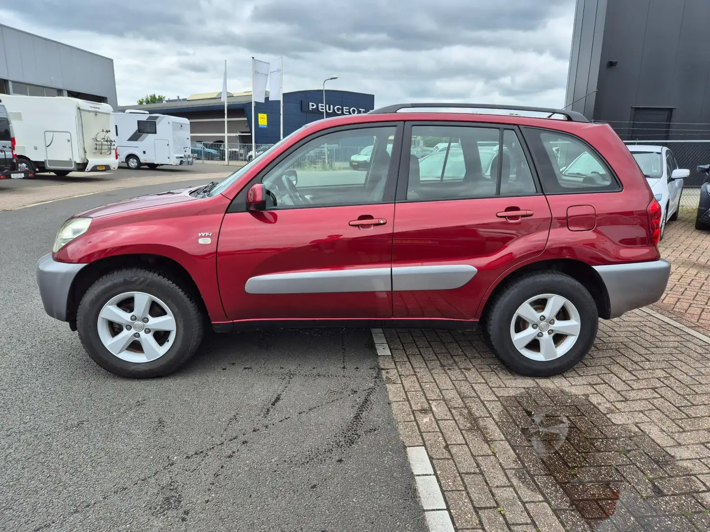 Toyota RAV 4 1.8-16V VVT-i Zeer netjes Apk11-25 Rouge - 2