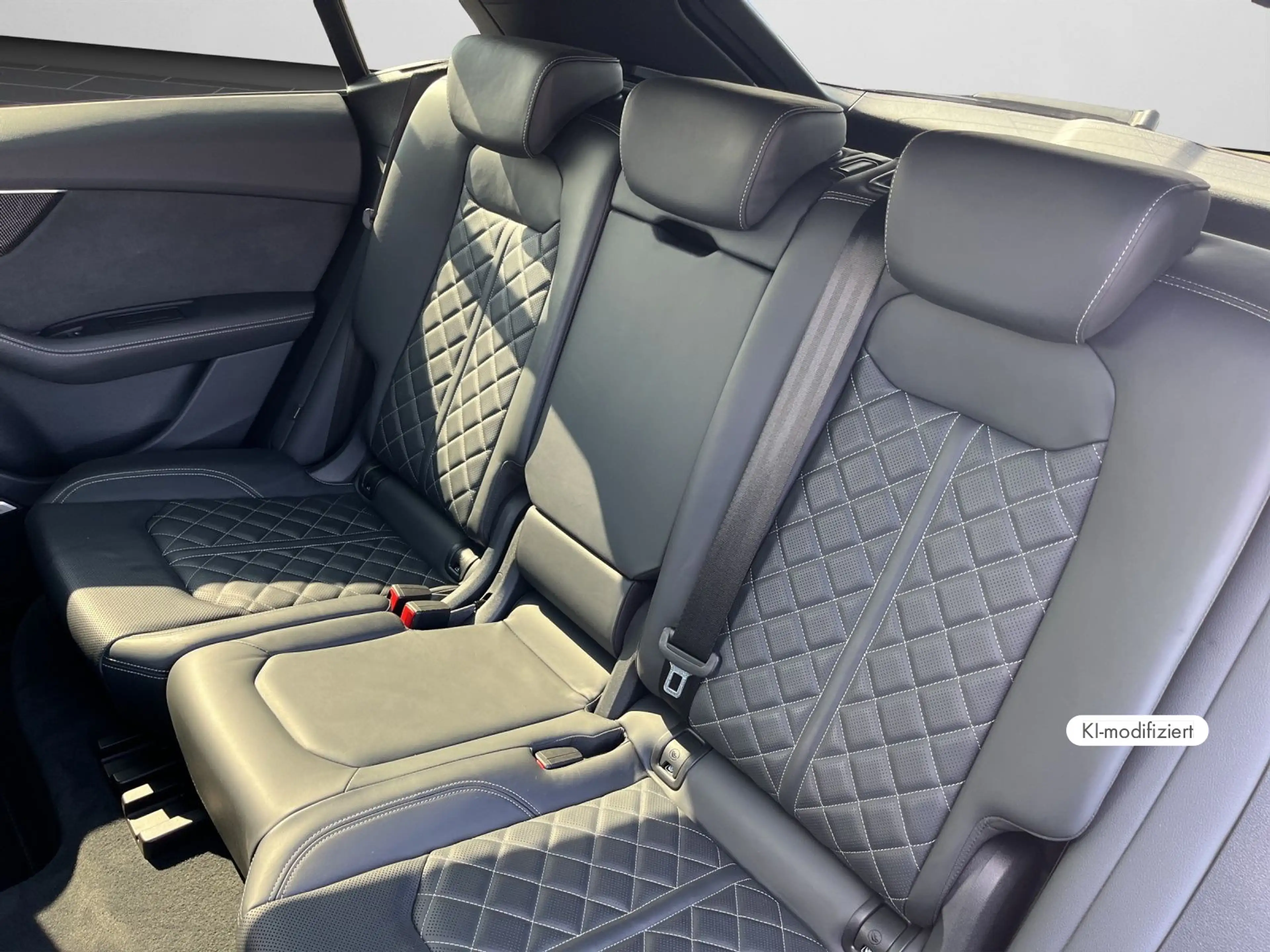 Audi SQ8 SUV SQ8 competition plus MATRIX B&O PANO — photo 15