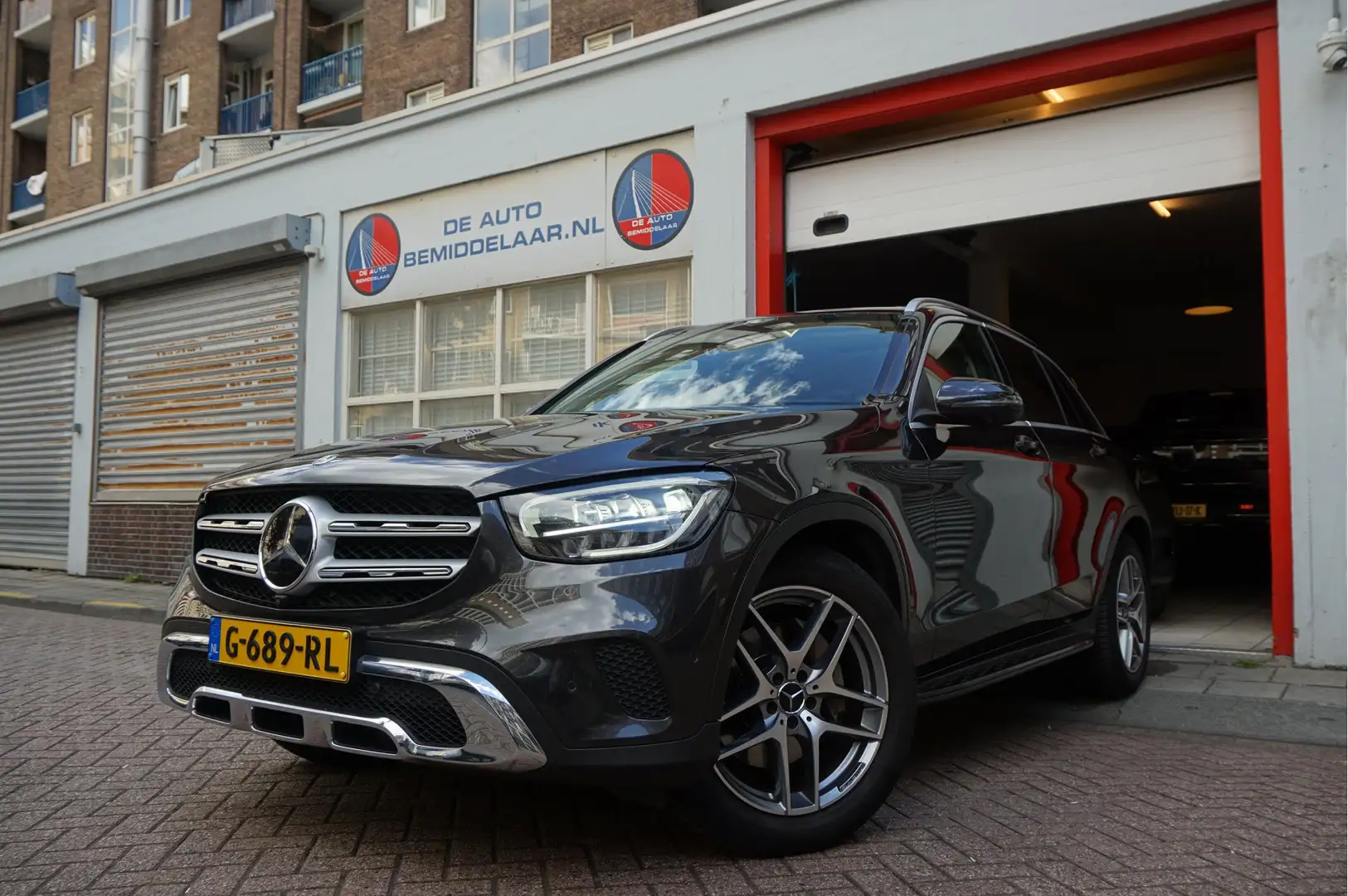 Mercedes-Benz GLC 200 Business Solution Limited | Origineel NL | Panoram Schwarz - 1
