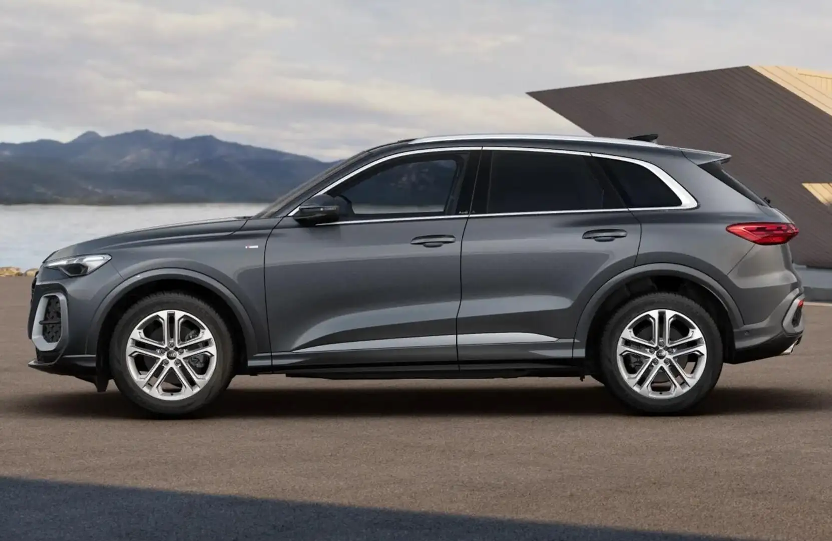 Audi Q5 S line TFSI 204 neues Modell Tech Pano PrivG 15... Grijs - 2