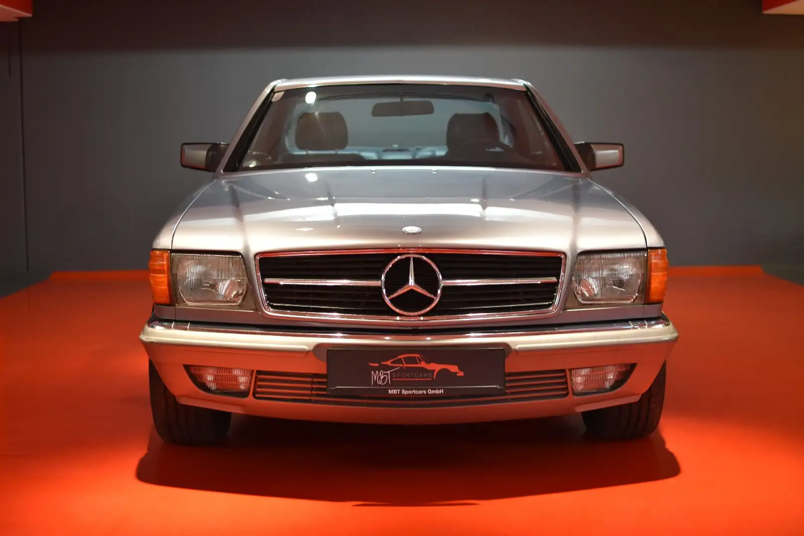 Mercedes-Benz 500 SEC/5,0 V8 231PS/AUT./SAMMLER/3.HAND/NOTE 2! Plateado - 1