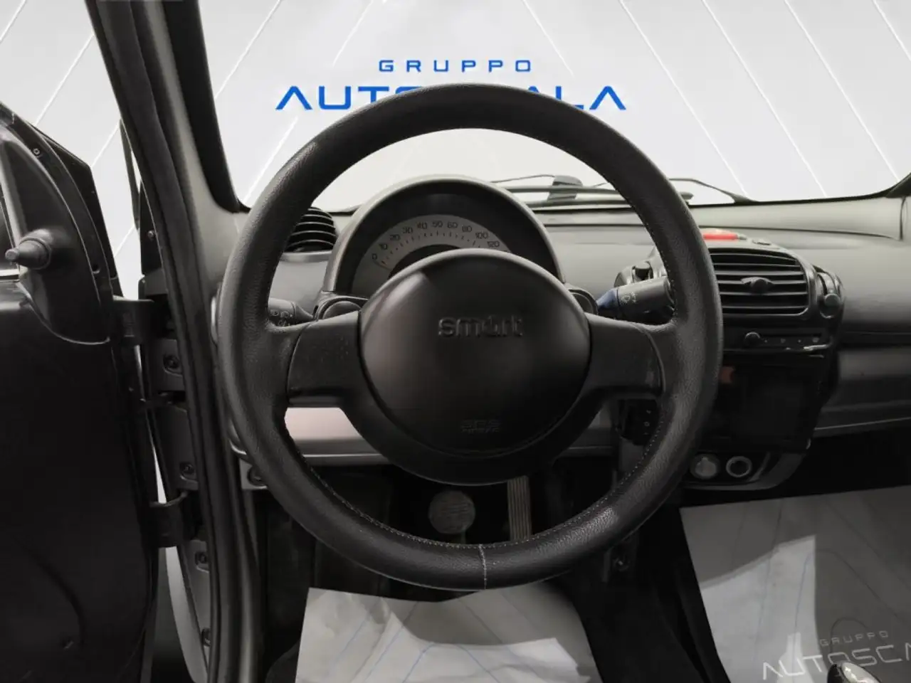 smart forTwo 2023 — фото 10