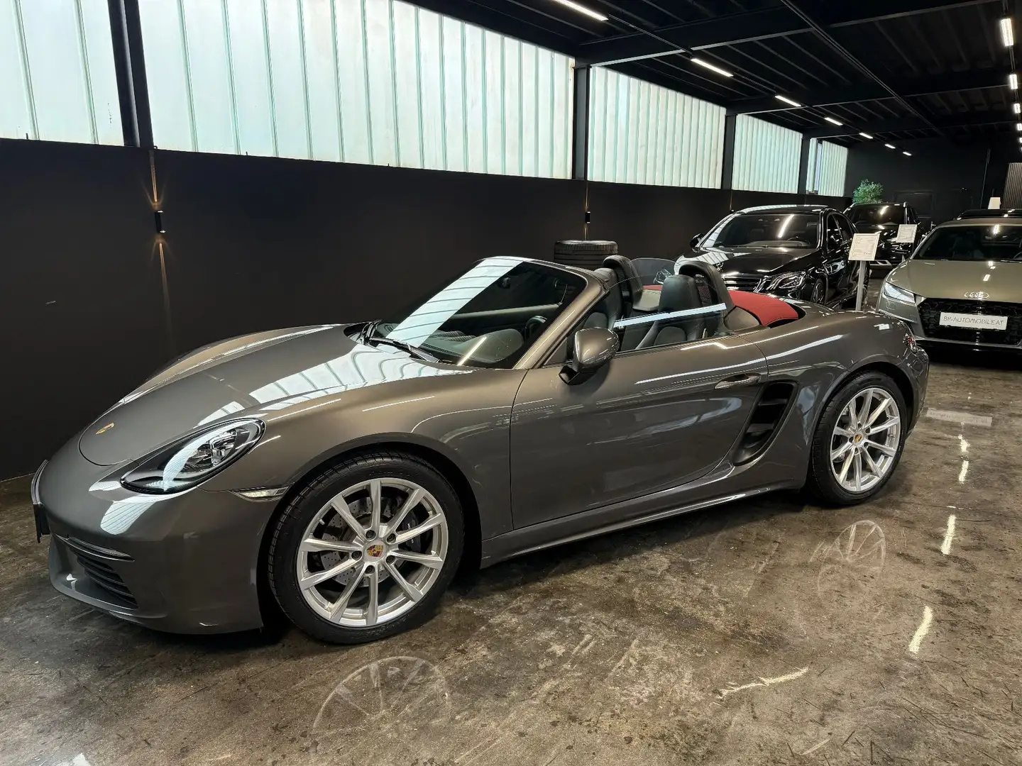 Porsche 718 Boxster // Service NEU // Grau - 1