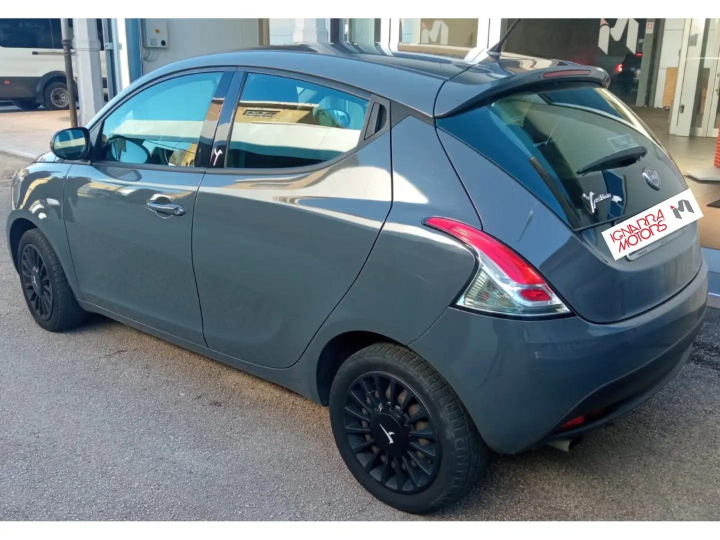 Lancia Ypsilon Ypsilon 1.2 8v Elefantino ecochic Gpl 69cv EX051NP Grey - 2