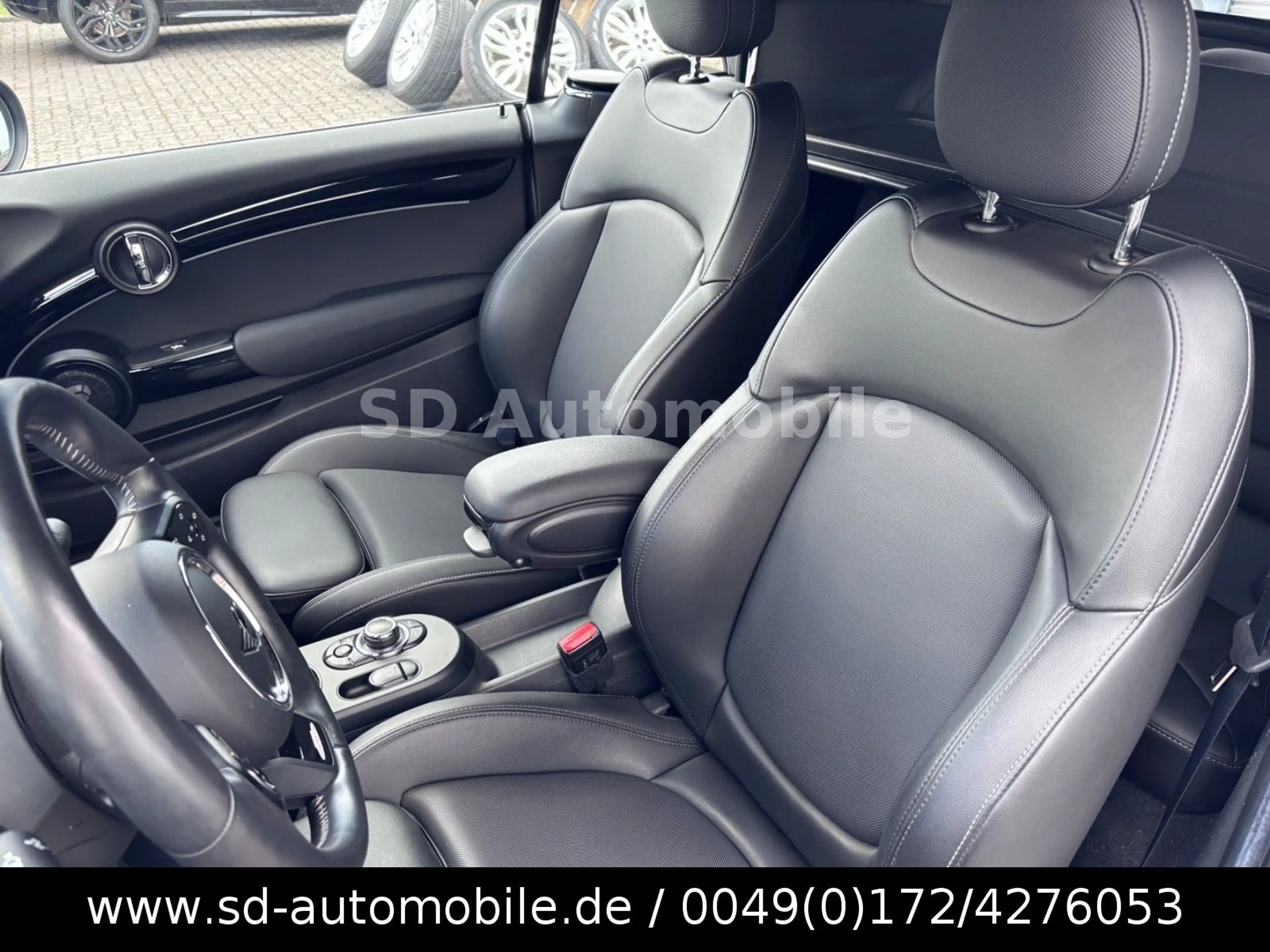 MINI Cooper S Cabrio John Cooper Works Trim — photo 10