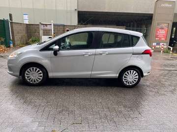 B-Max 1.0 EcoBoost Champions Edition