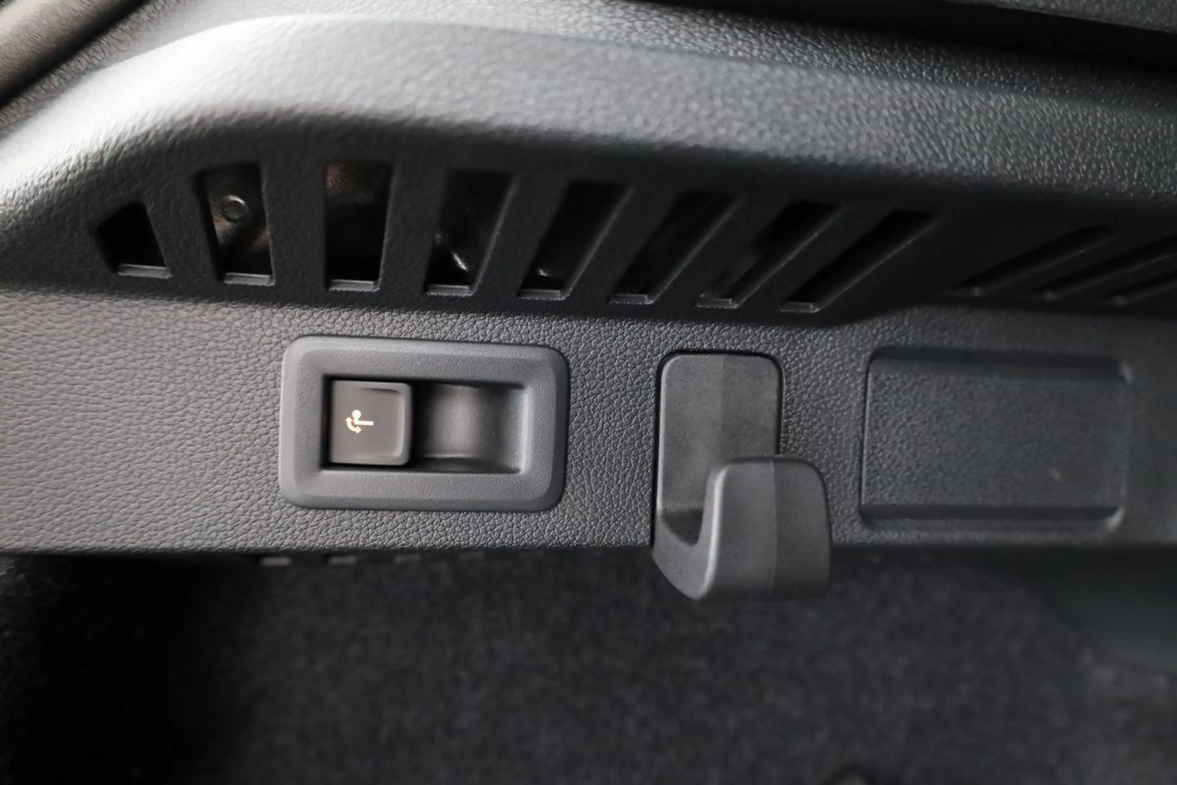 Skoda Kamiq Monte Carlo 1.0 TSI DSG Carlo, Pano, AHK, Navi,... — photo 15
