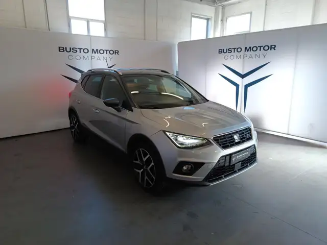 SEAT Arona 1.0 TGI FR  TUA A € 99 AL MESE