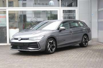 Var. 2.0 TDI DSG 4M R-Line Matrix AHK Navi Pro