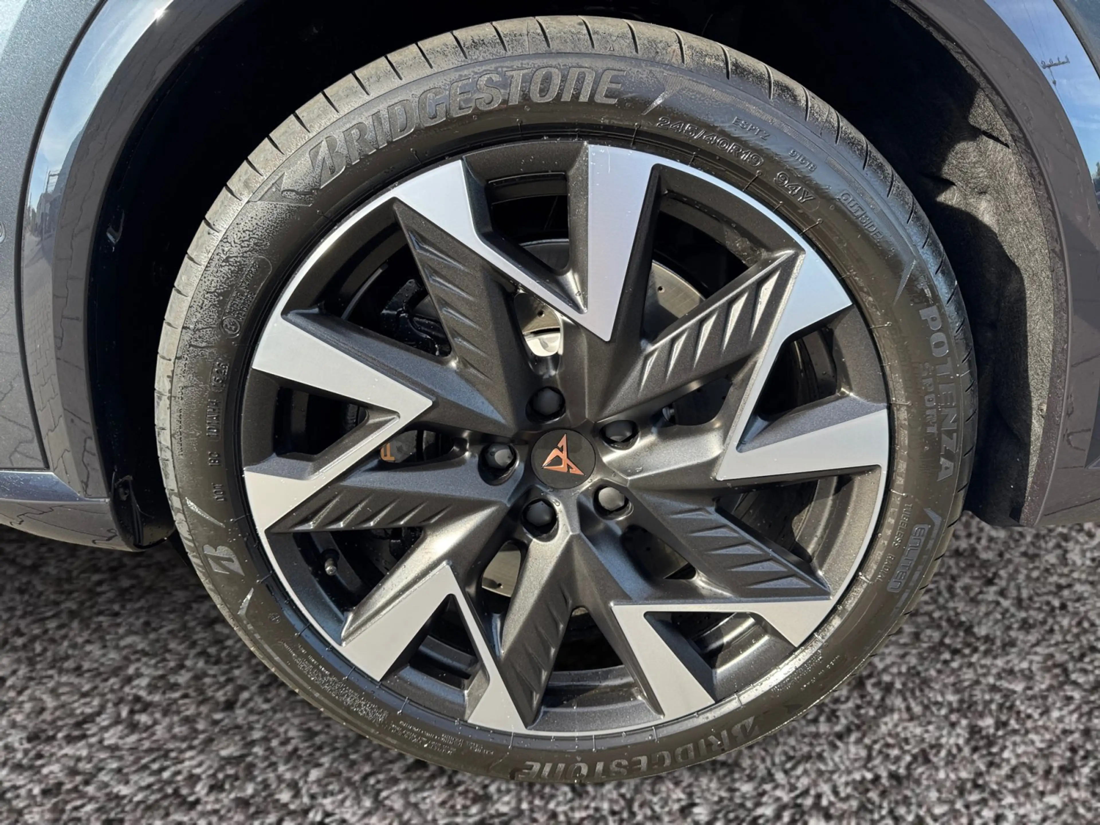 CUPRA Formentor VZ 4Drive TSI DSG|PANO|AHK|MATRIX|ACC — photo 8