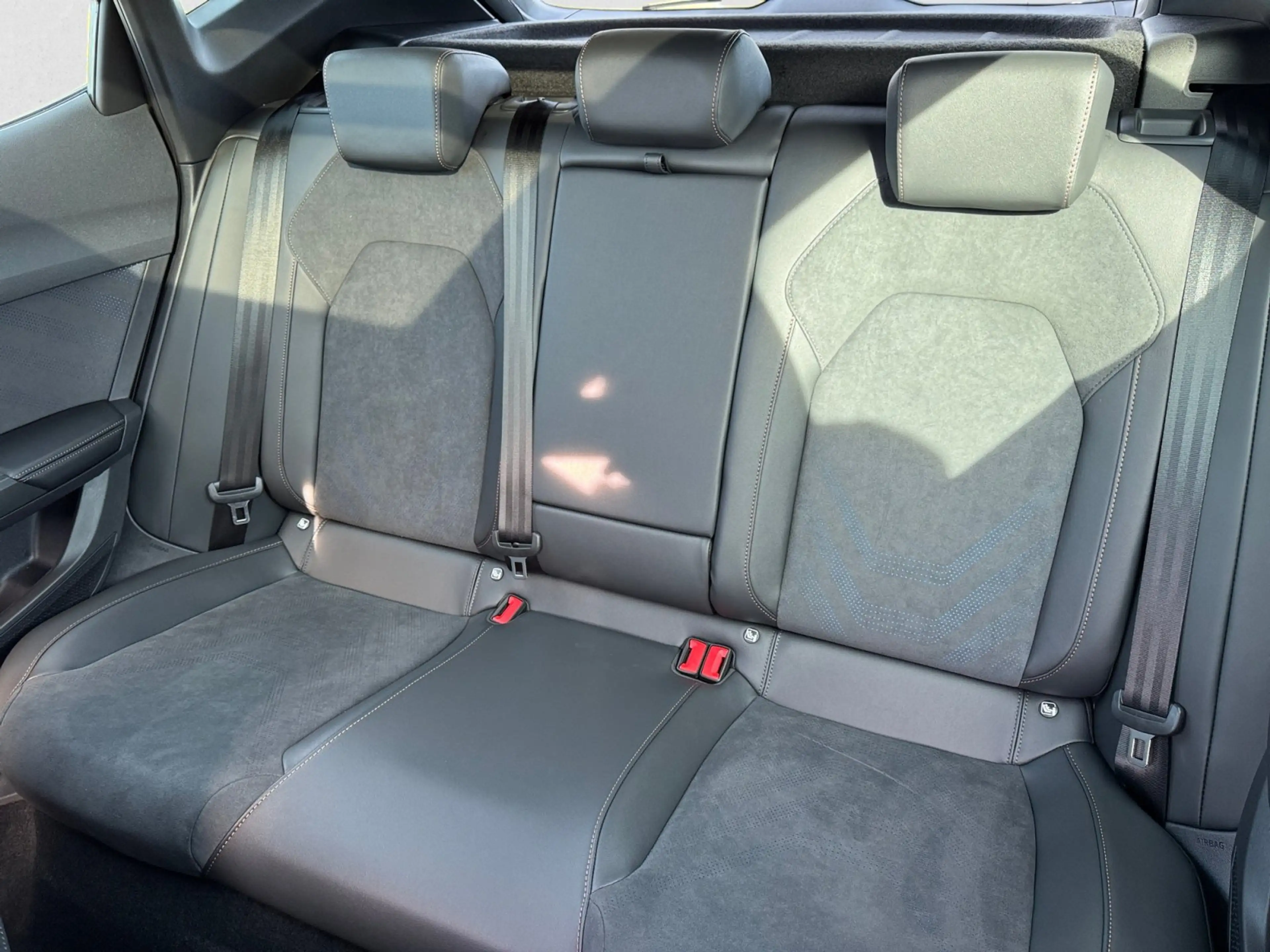 CUPRA Formentor VZ 4Drive TSI DSG|PANO|AHK|MATRIX|ACC — photo 10