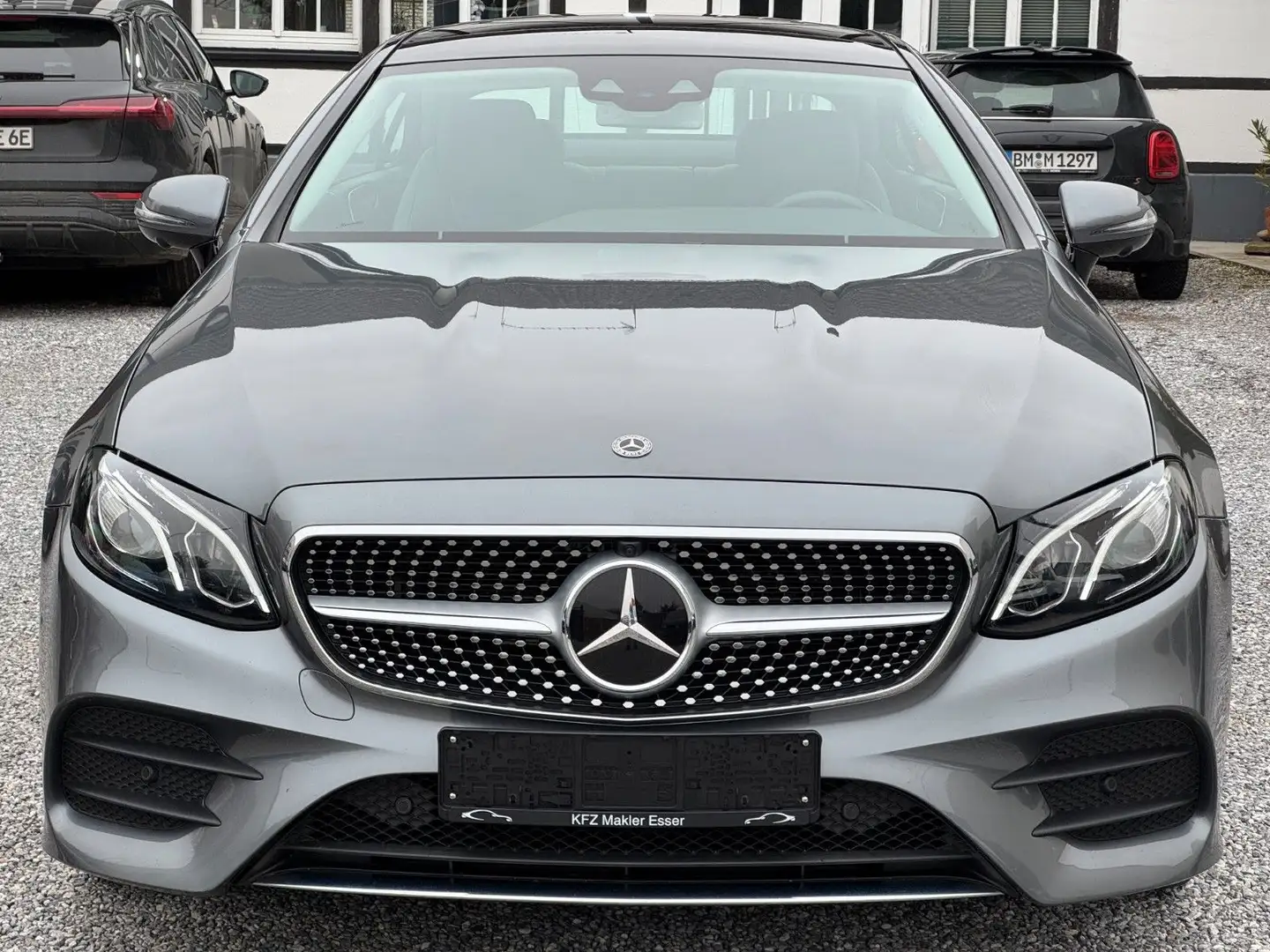 Mercedes-Benz E 400 4Matic Coupe *1.Hand*AMG*MB-Scheckheft* Grau - 2