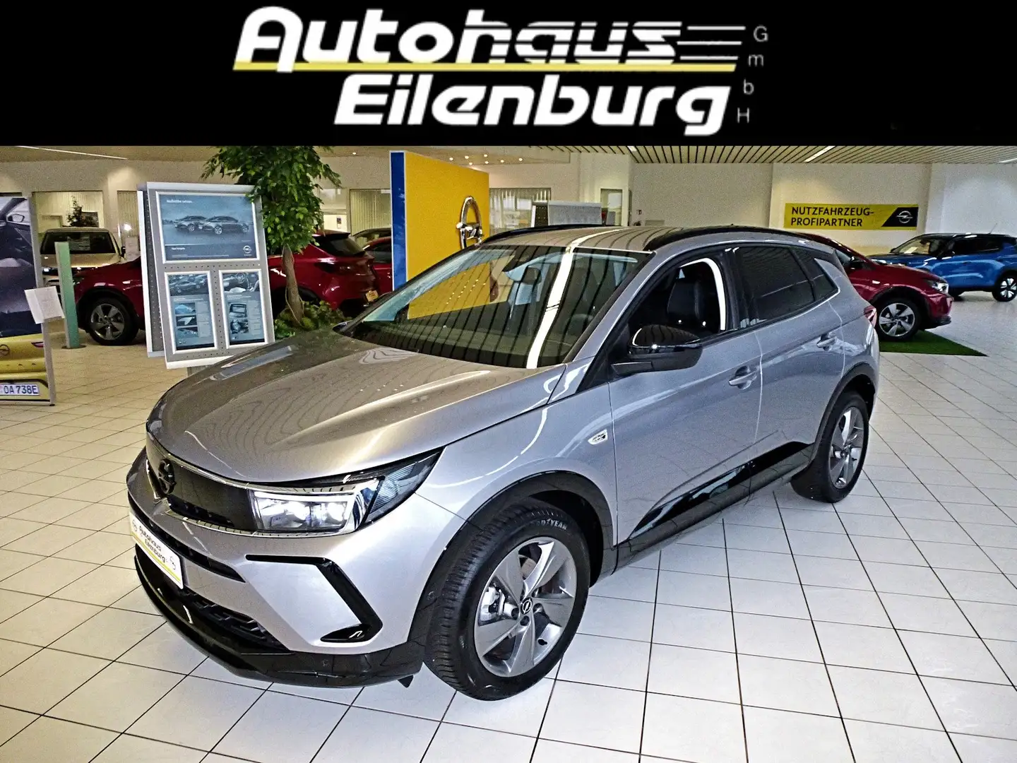 Opel Grandland 1.2 GS Matrixlicht,Navi,360°Kamera,el.Heckklap. Grau - 1