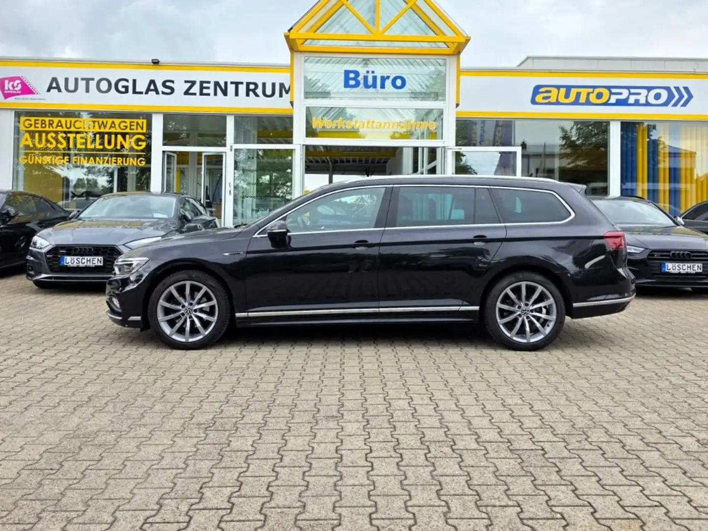 Volkswagen Passat Variant Elegance R-Line Rückfahrkamera Zwart - 1