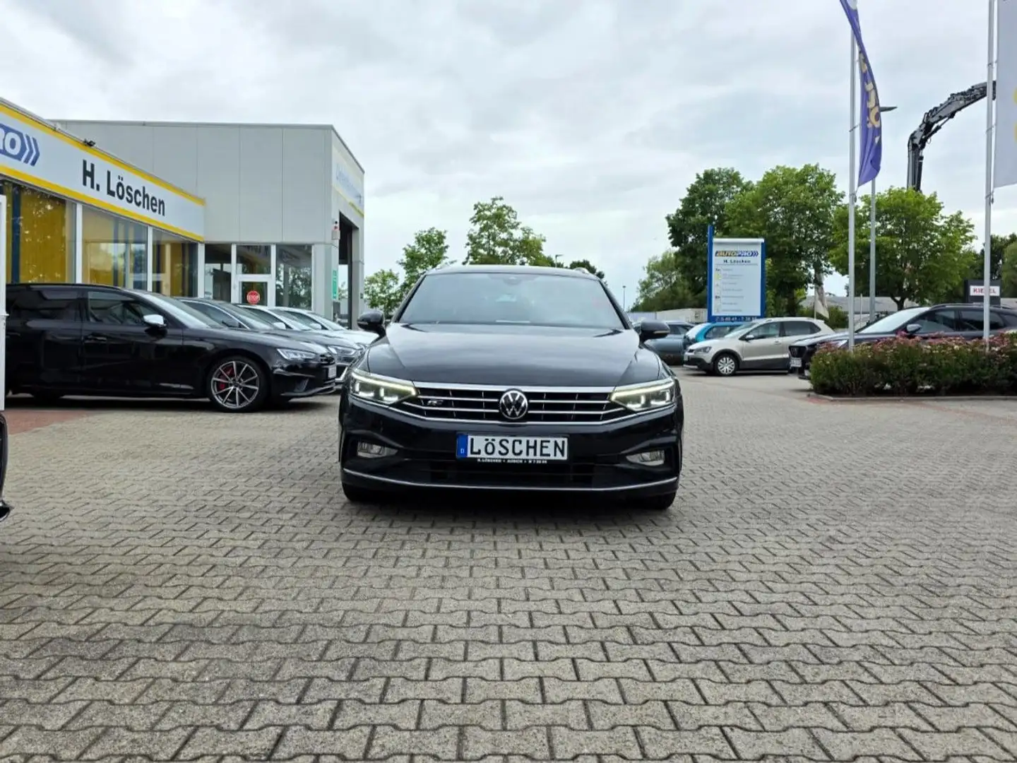 Volkswagen Passat Variant Elegance R-Line Rückfahrkamera Zwart - 2